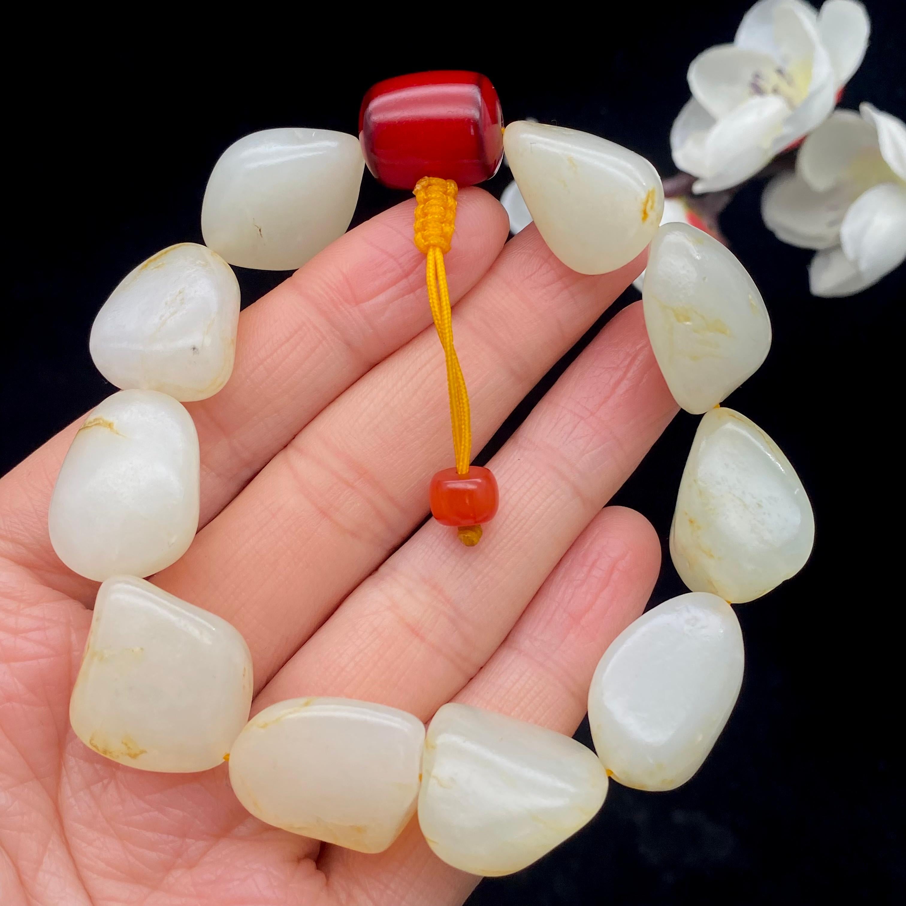 和田玉洒金皮【精品手串】（54g） – 厚德载玉