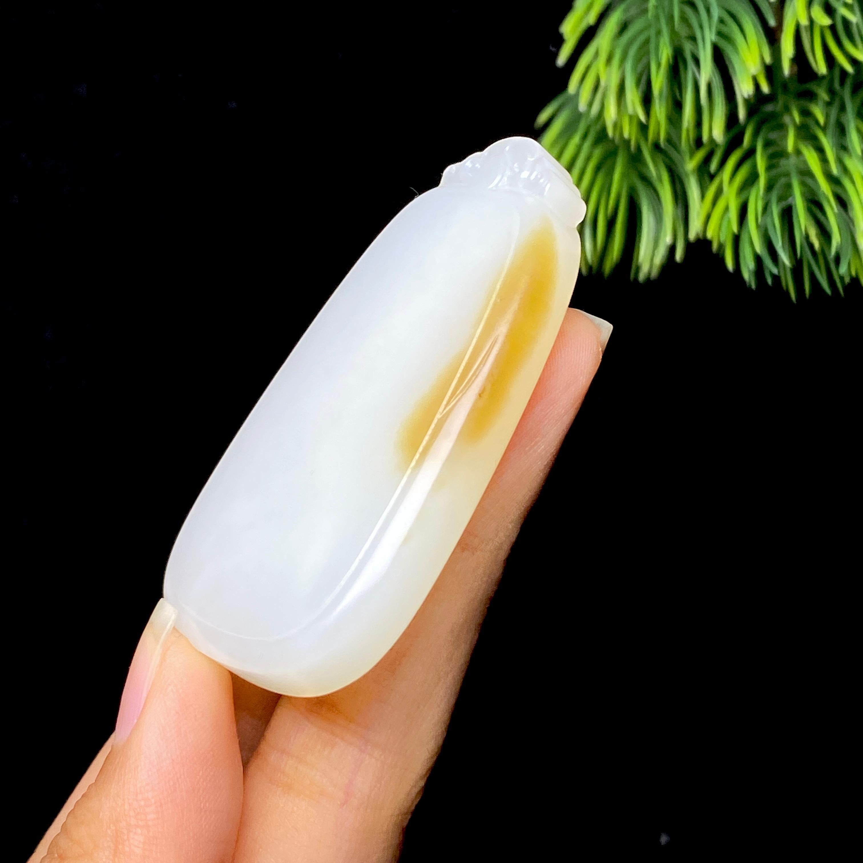 和田玉糖白无事牌（38.8g）