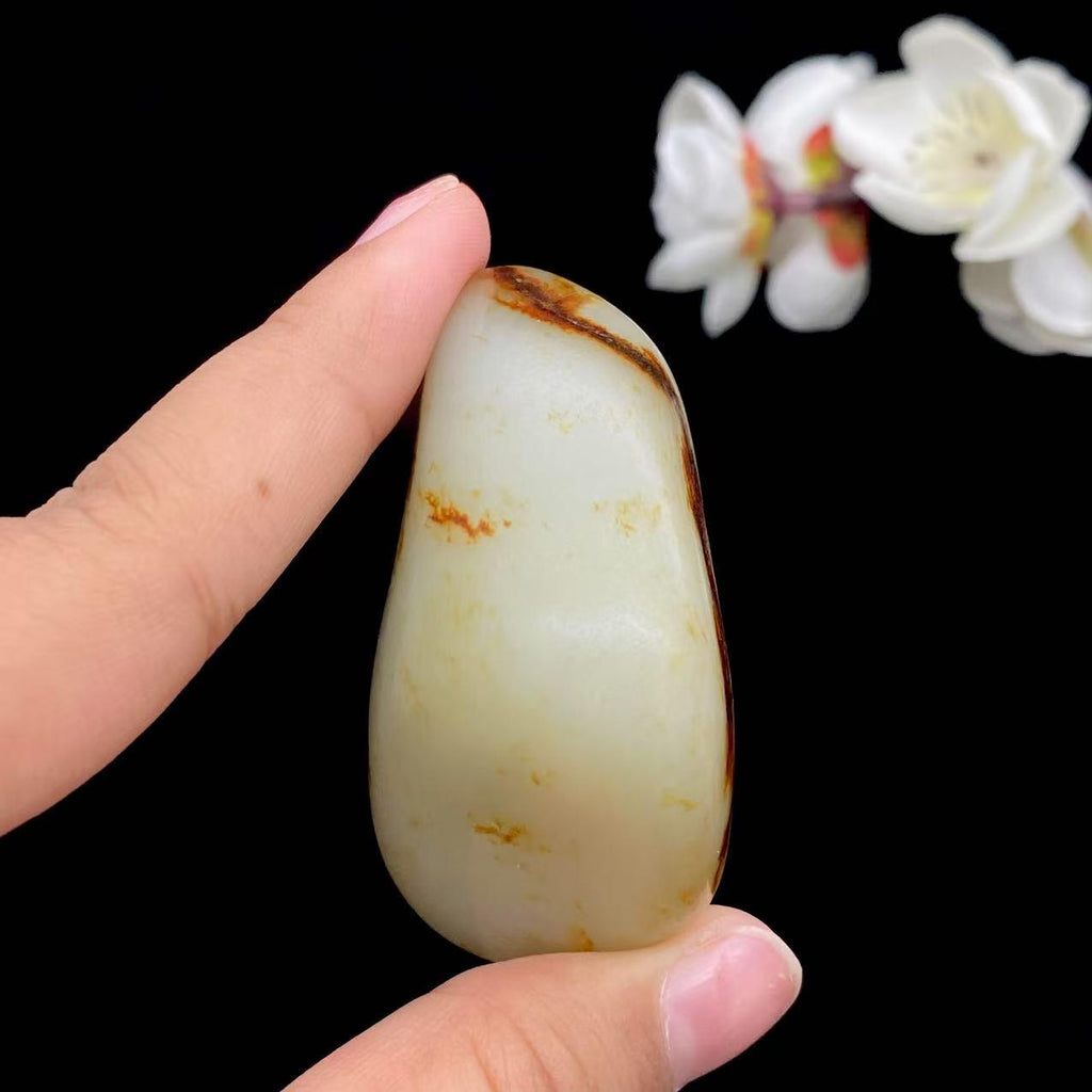 和田玉红皮籽料手把件（75.3g）