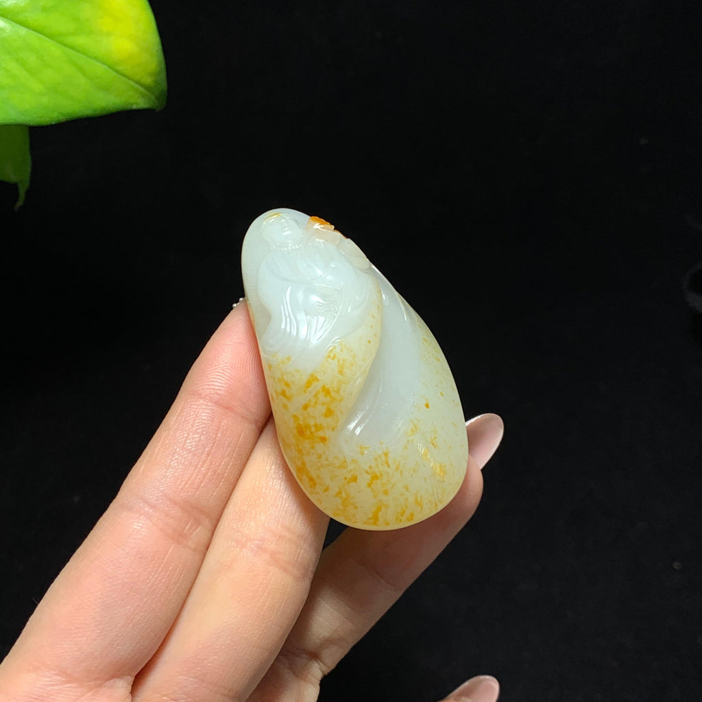 和田山料洒金皮聚红皮籽料观音挂件（60.0g）