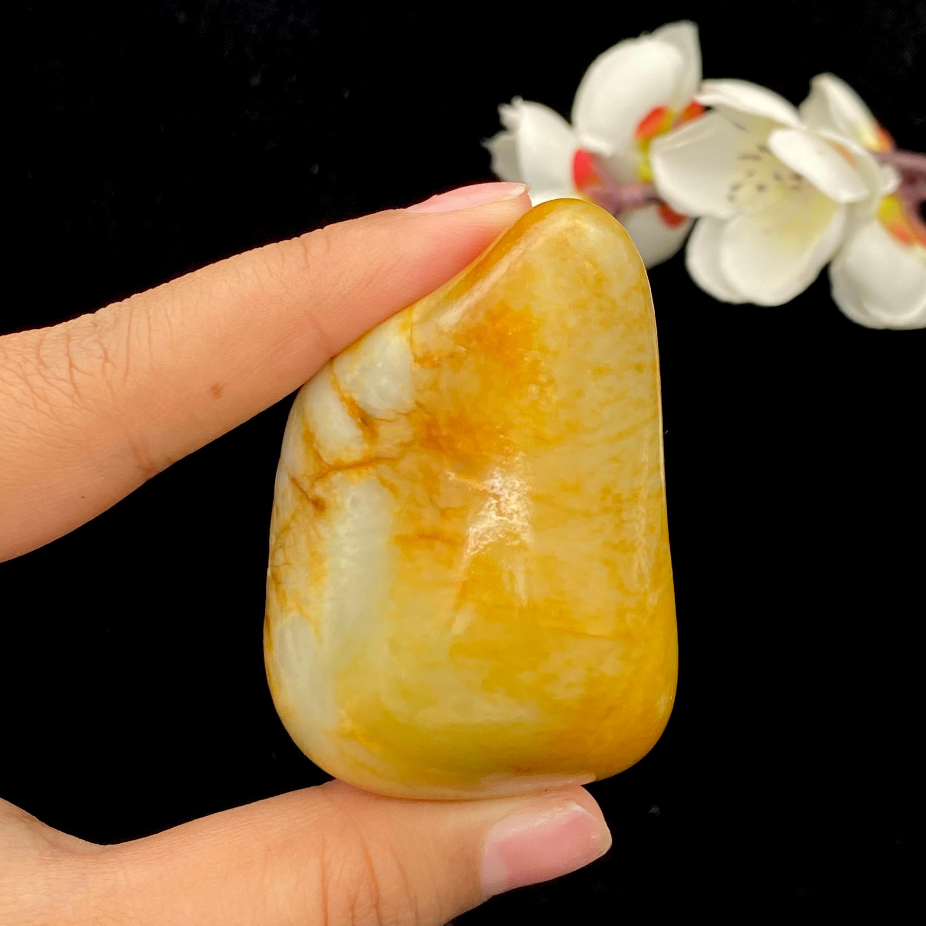 和田玉洒金皮籽料手把件（109.6g）