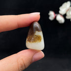 和田玉秋梨皮籽料挂件（18.1g）