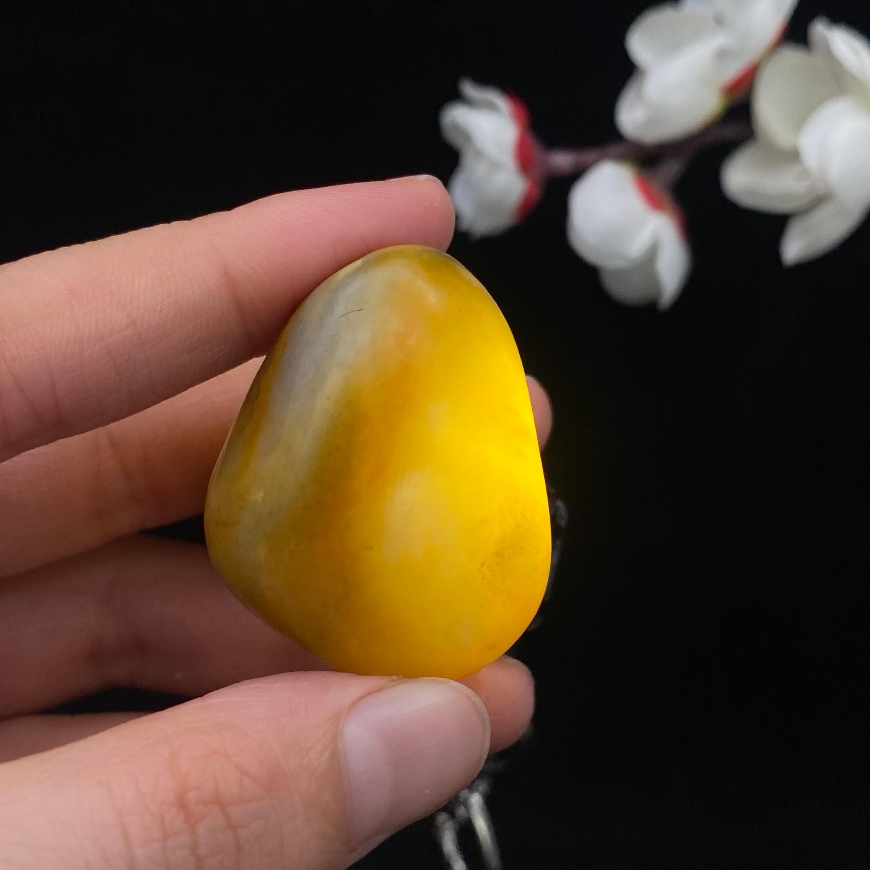 【超值推荐】和田玉聚黄皮籽料挂件（27.3g）
