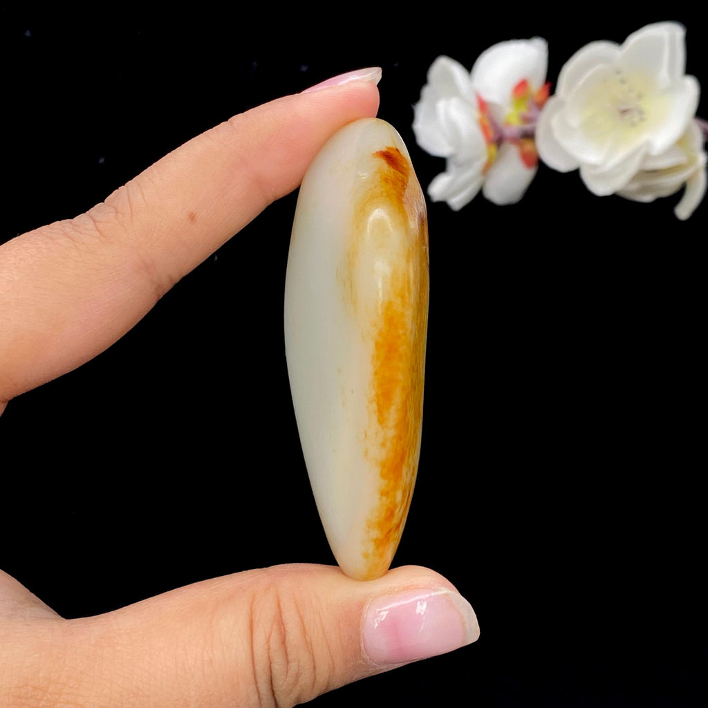 和田玉洒红皮籽料手把件（86g）