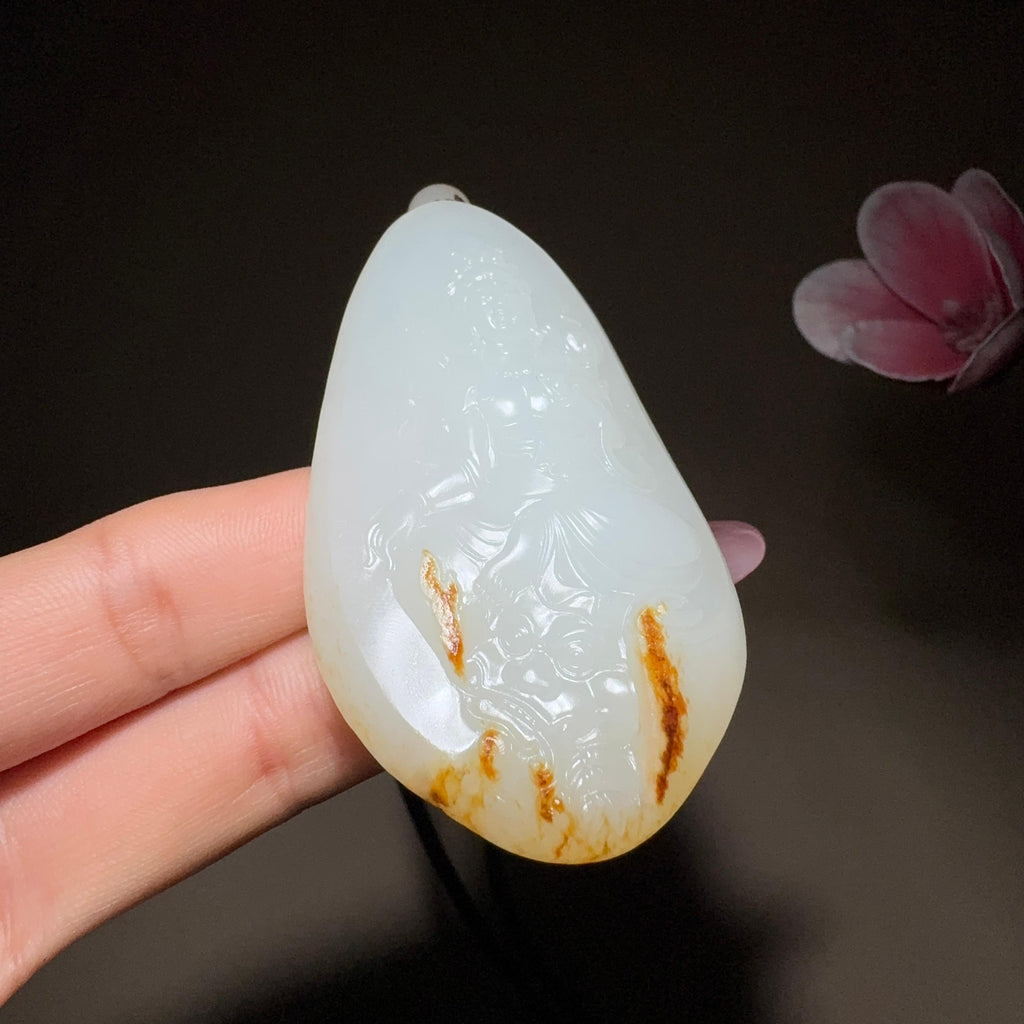 和田玉籽料挂件大势至菩萨（72.6g）