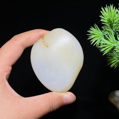 和田玉籽料童子闹佛（120.5g）