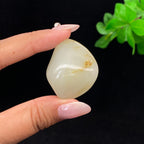 和田玉白玉带黄皮籽料挂件（25g）