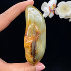 和田玉洒红皮籽料手把件（194.2g）