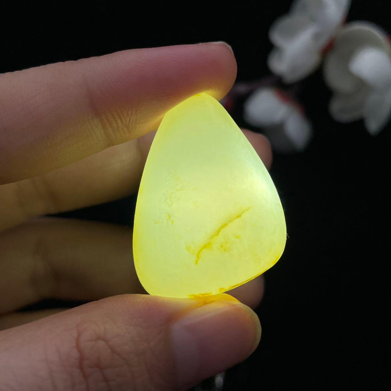 和田玉洒金皮籽料（15.1g）