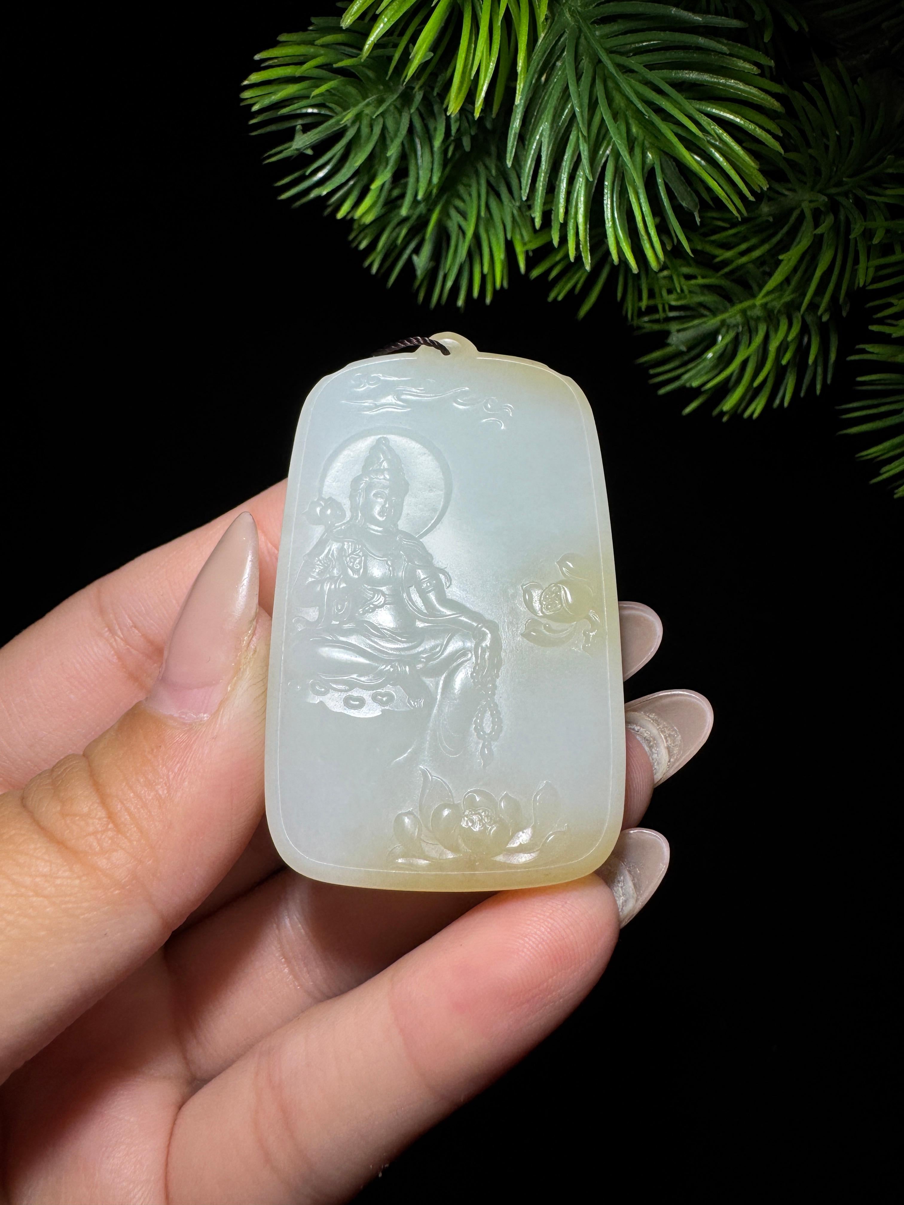 絶品　和田白玉　仔料トップ　観音様 和田玉白玉籽料【观音头】（47.8g） – 厚德载玉