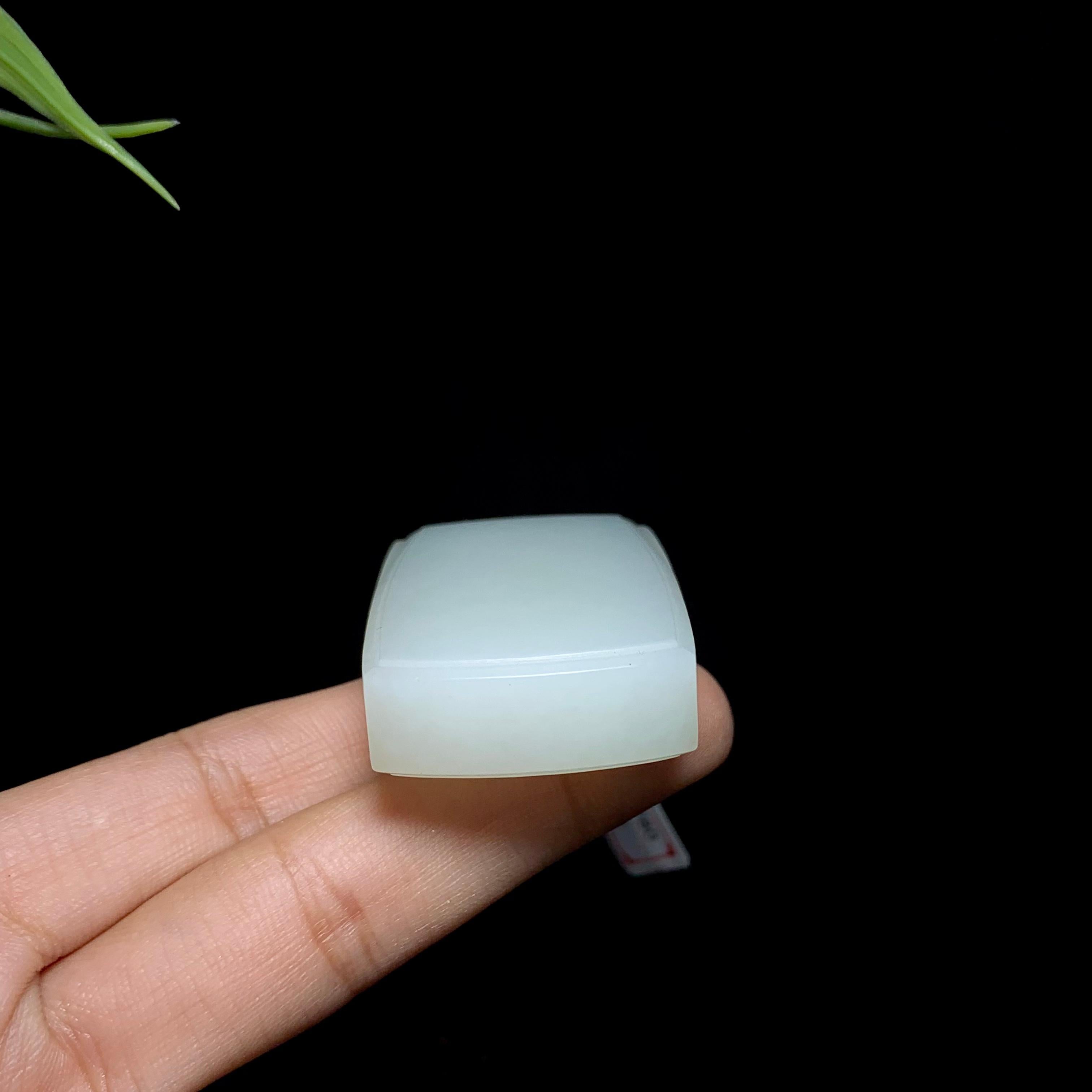 和田山料白玉无事牌（51.0g）