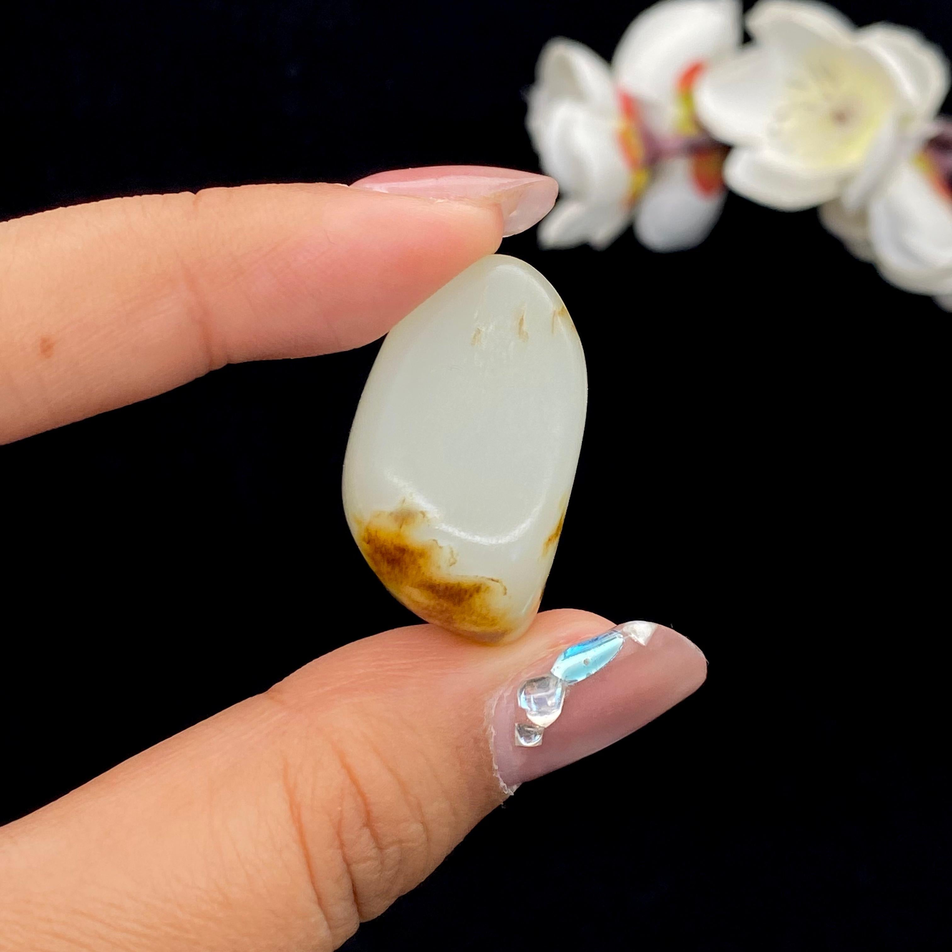 和田玉秋梨皮籽料挂件（18g）