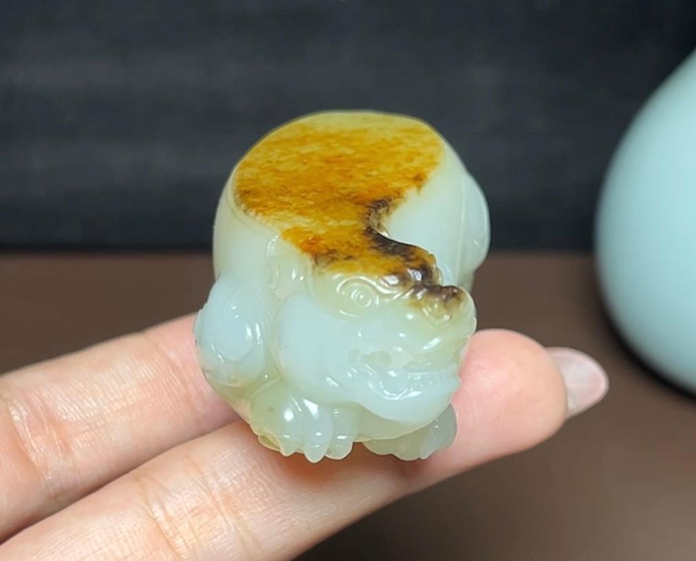 新疆和田玉籽料貔貅手把件（88.2g）