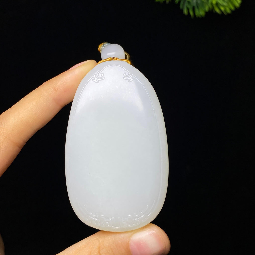 和田玉籽料无事牌（83.6g）