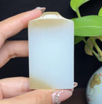 新疆和田玉且末料天地糖羊脂玉平安无事牌（83.2g）