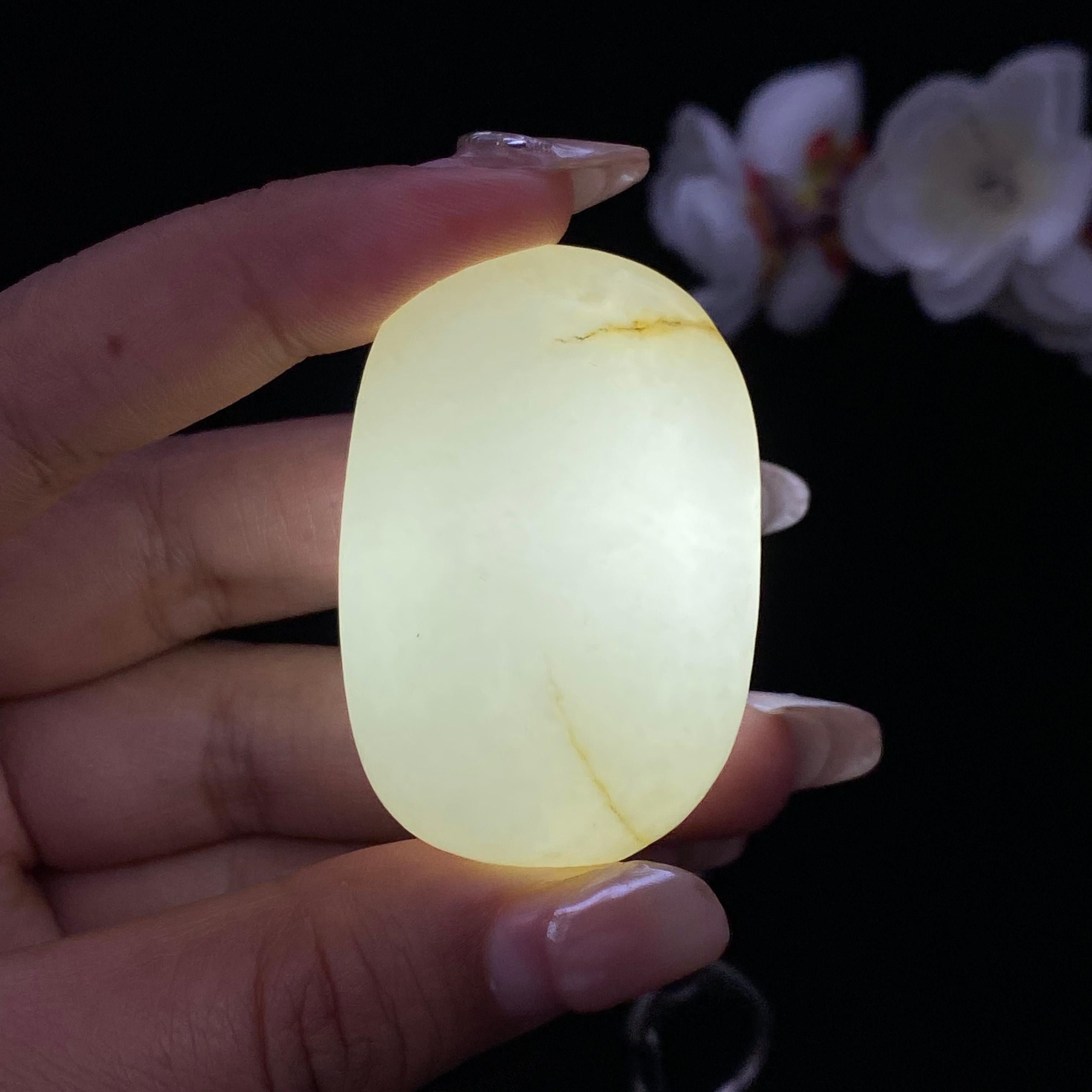 和田玉白玉籽料大挂件（52.9g）