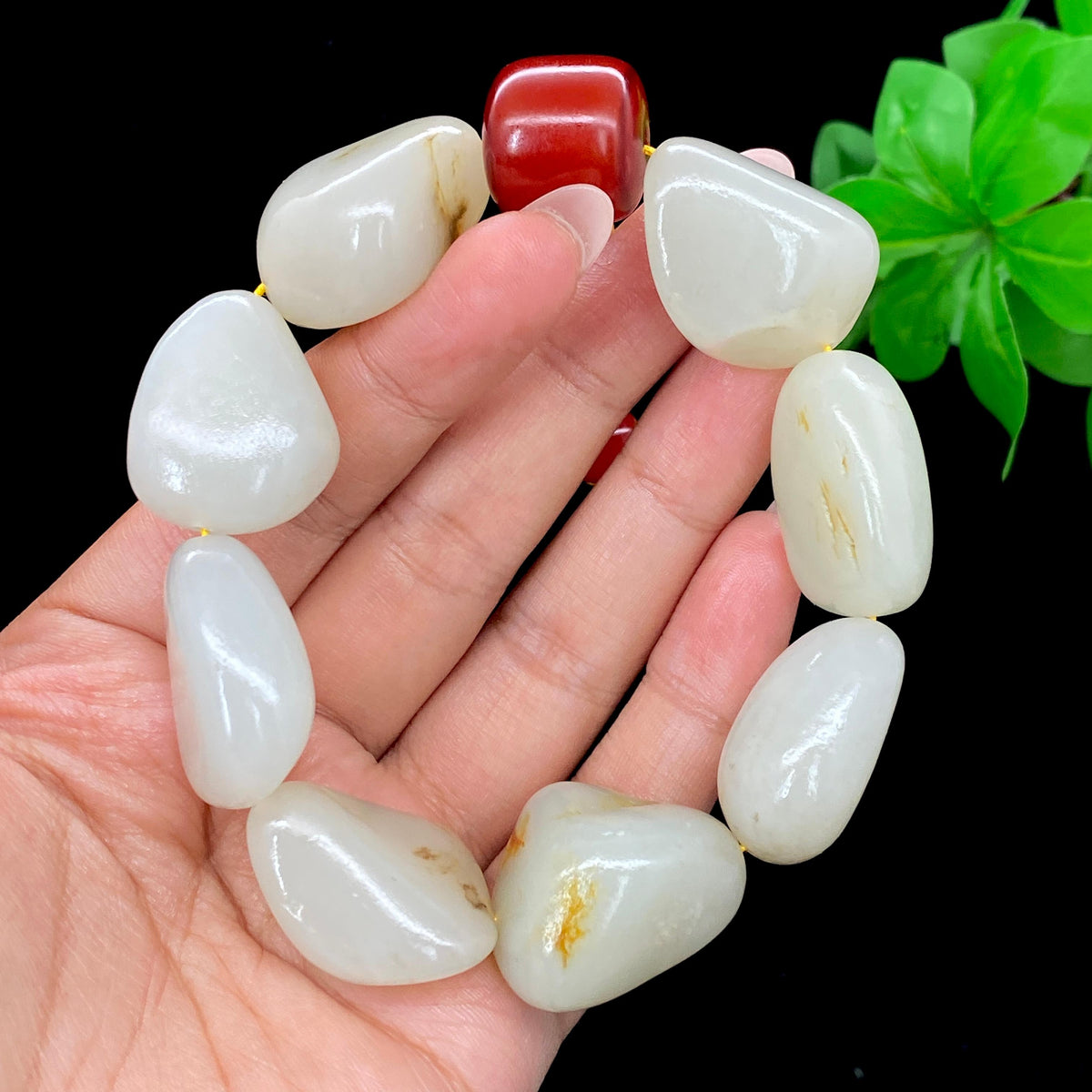 和田玉黄皮籽料【精品手串】（106g）