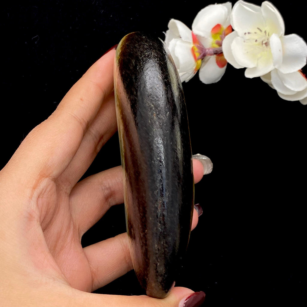 和田玉聚黑皮籽料原石（398.3g）