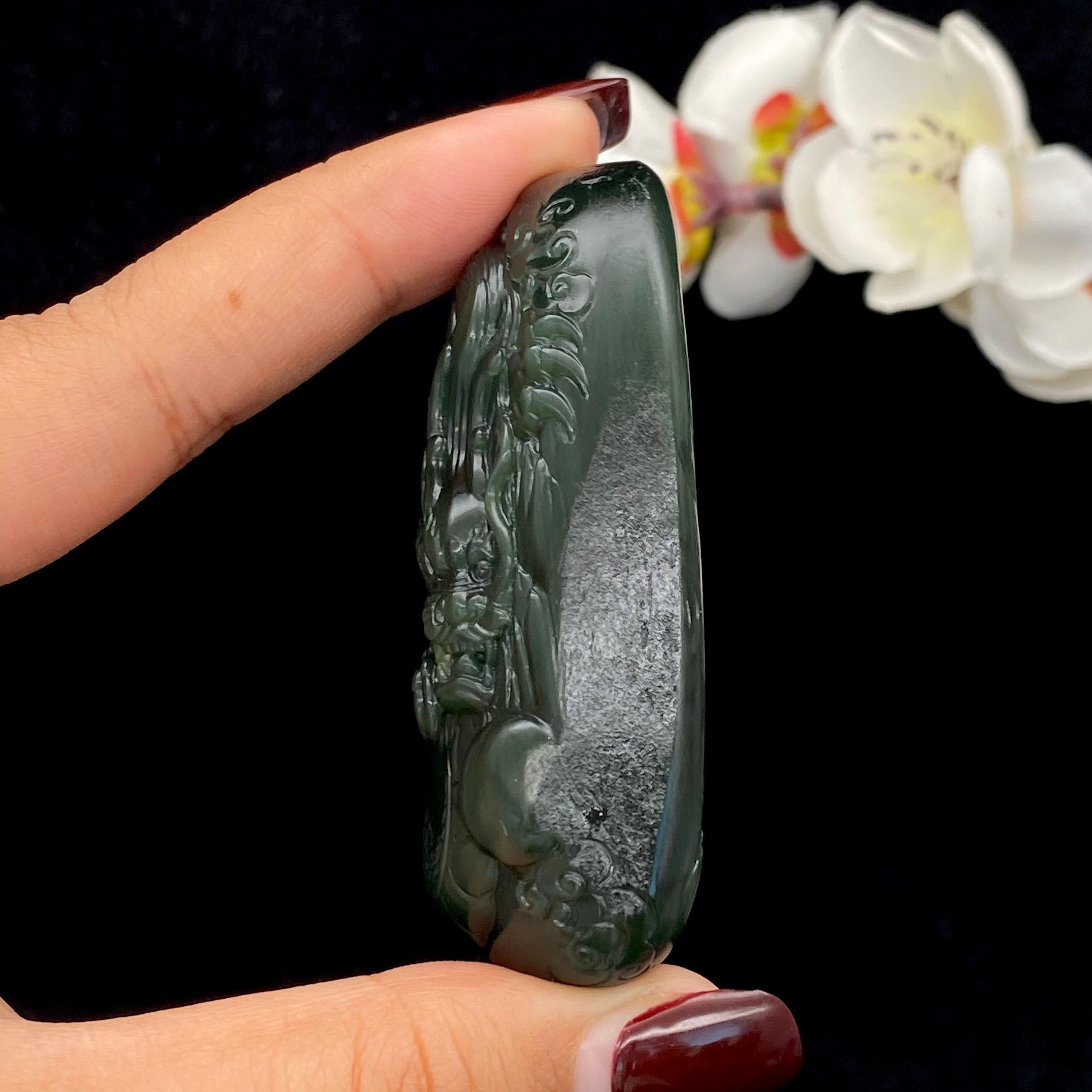 和田玉沙枣青籽料【龙】大挂件（69.42g）