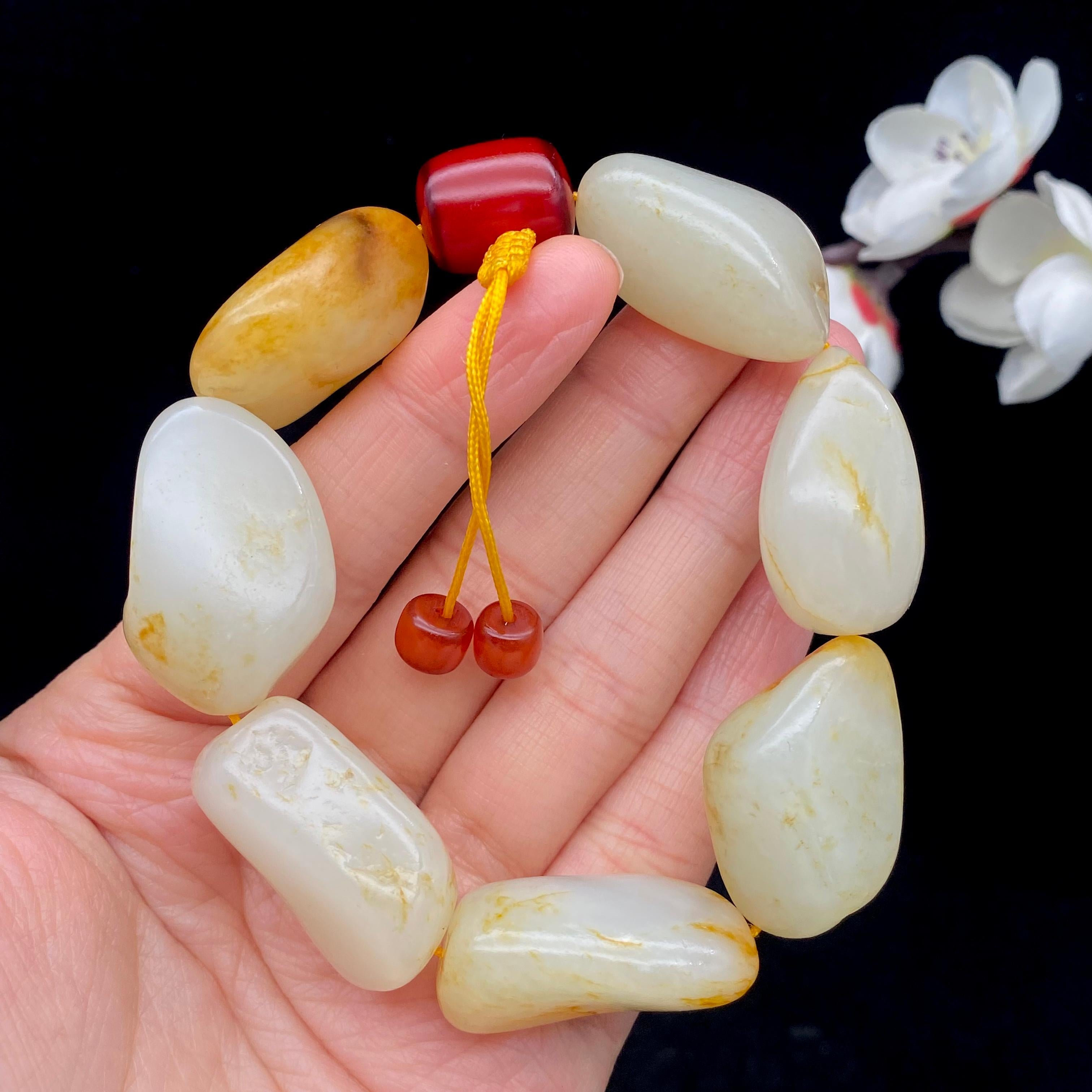 和田玉洒金皮籽料【精品手串】（84.6g）