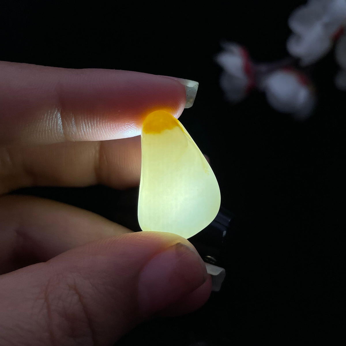 和田玉黄皮籽料（5.4g）