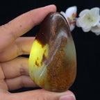 和田玉聚红皮籽料手把件（105.4g）