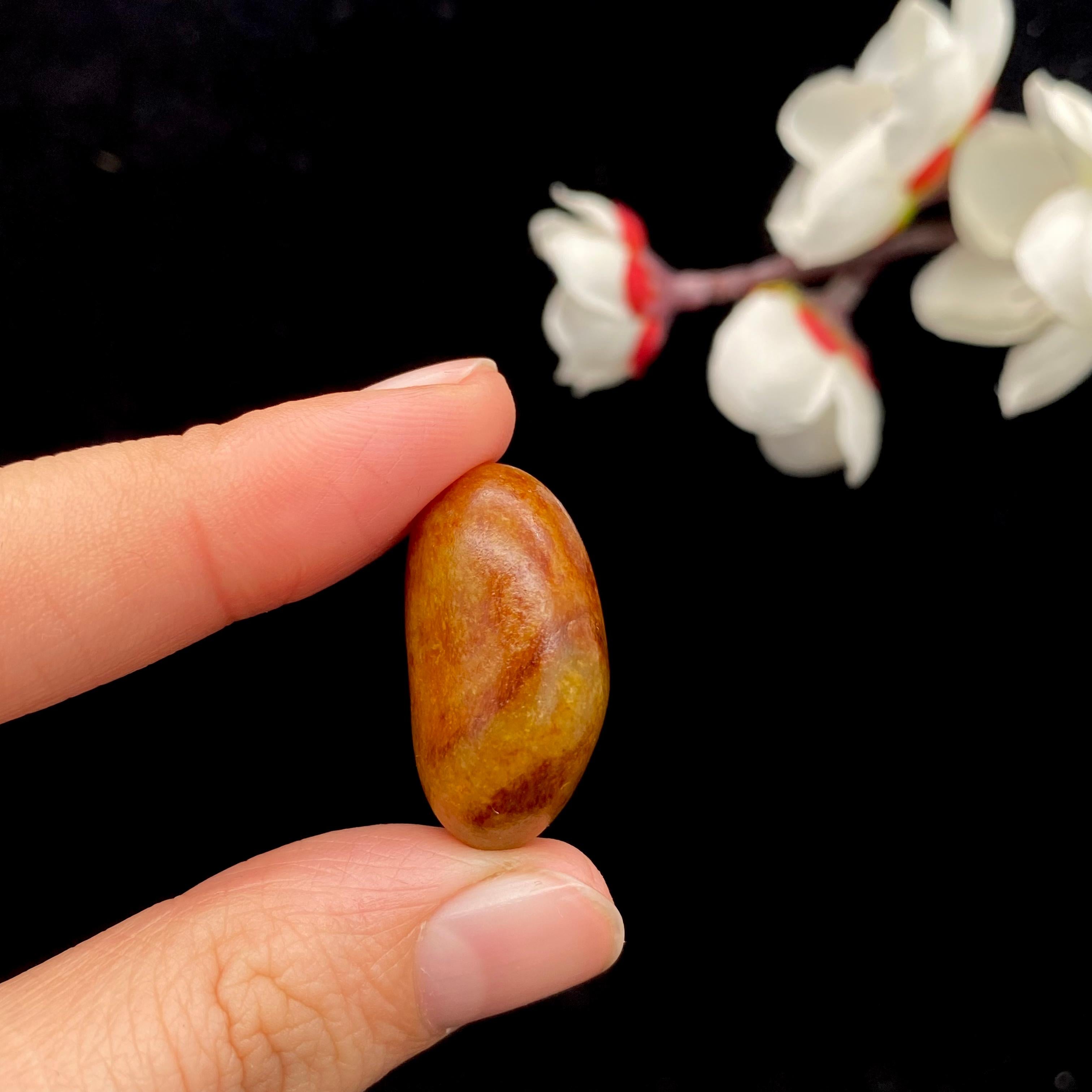【超值推荐】和田玉红沁皮籽料吊坠籽（10g）