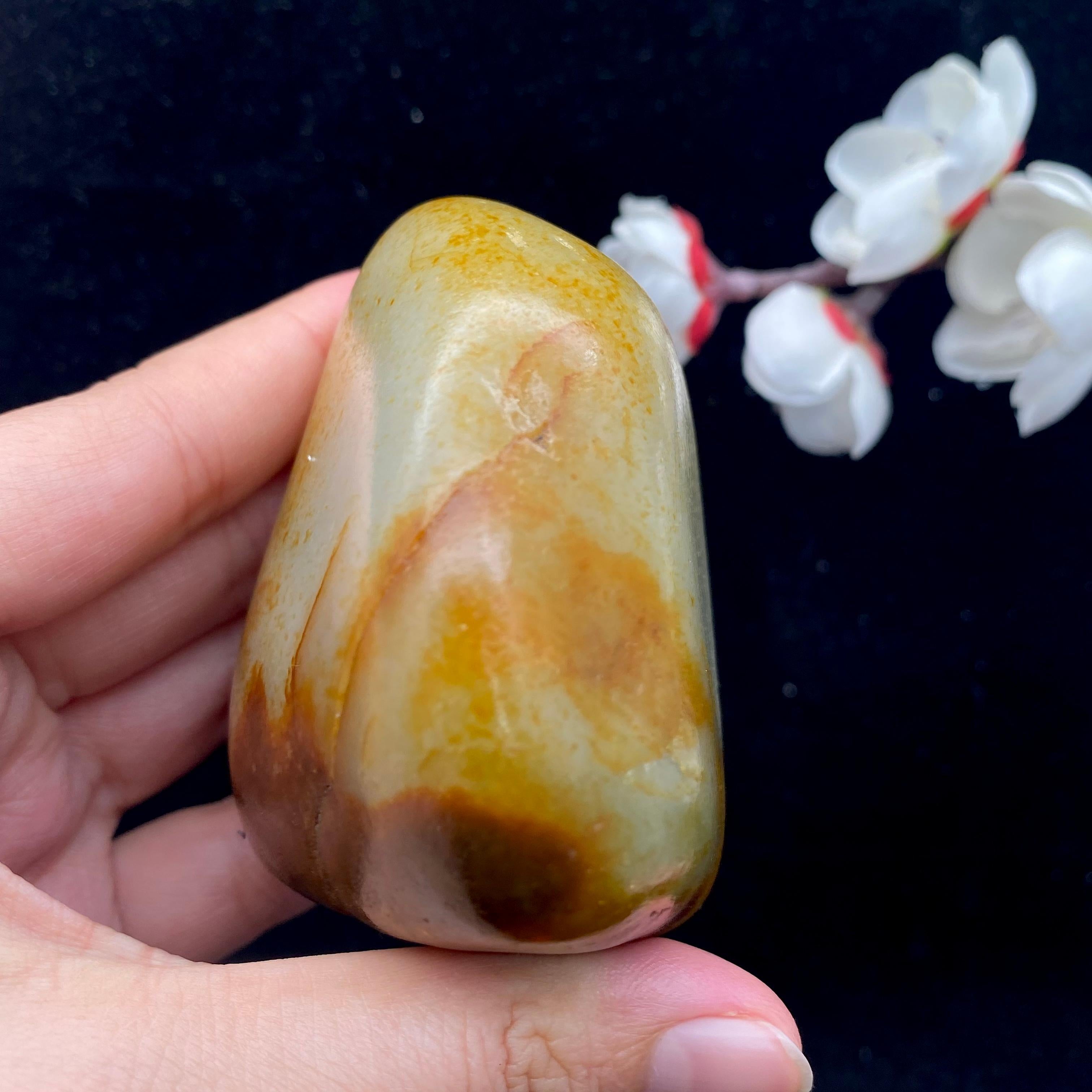 和田玉洒红皮籽料（327.2g）