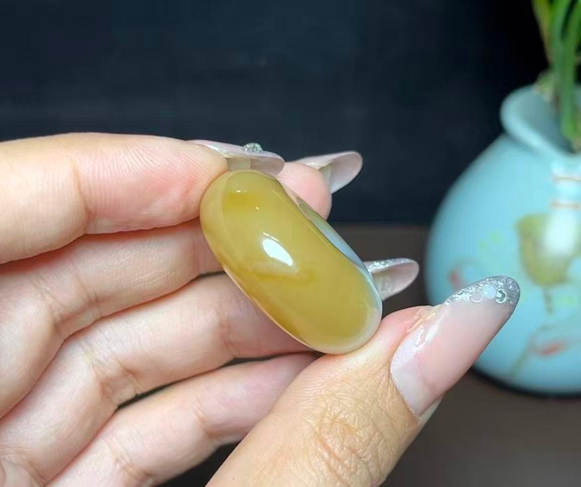 新疆和田玉且末糖白羊脂玉平安扣（24.7g）