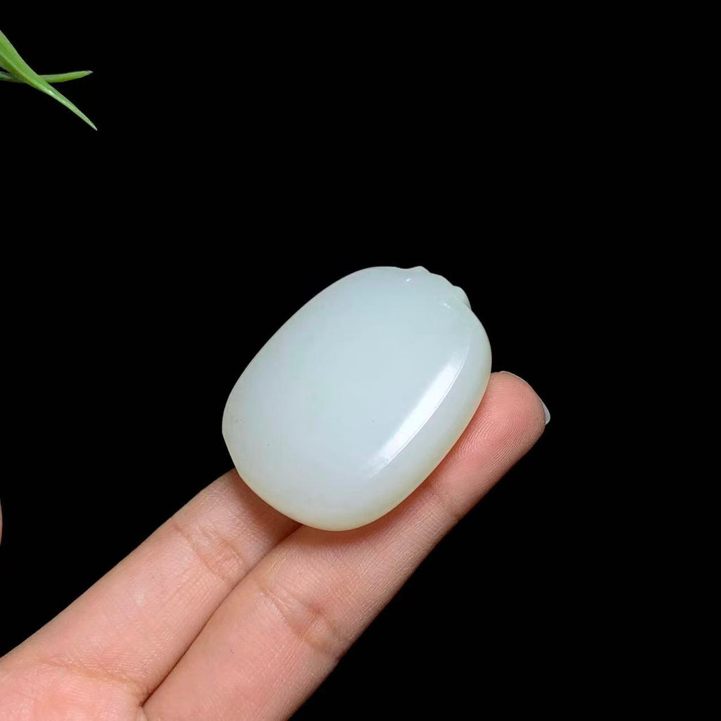 和田玉山流水白玉无事牌（36.0g）