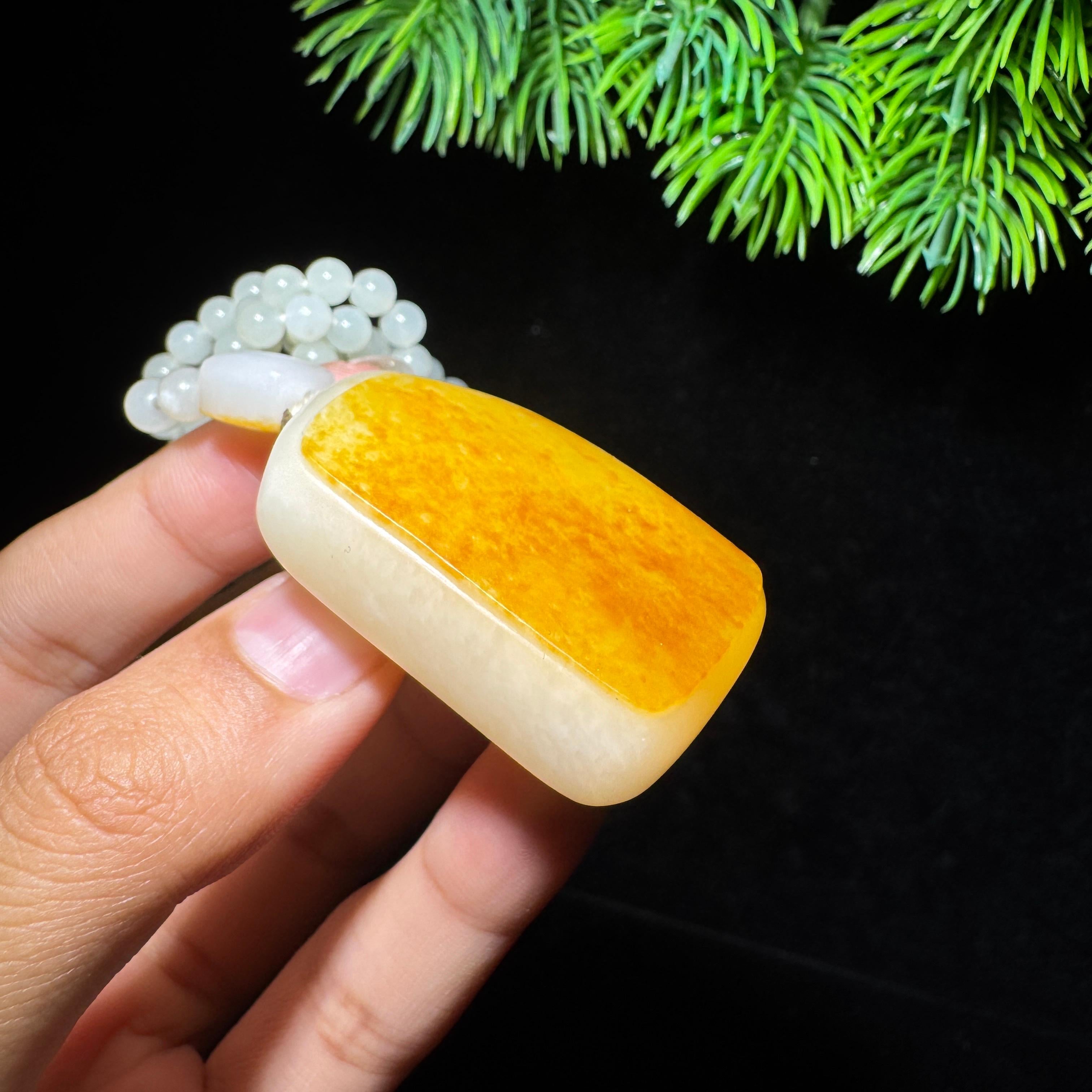 和田玉籽料满皮无事牌（64.3g）