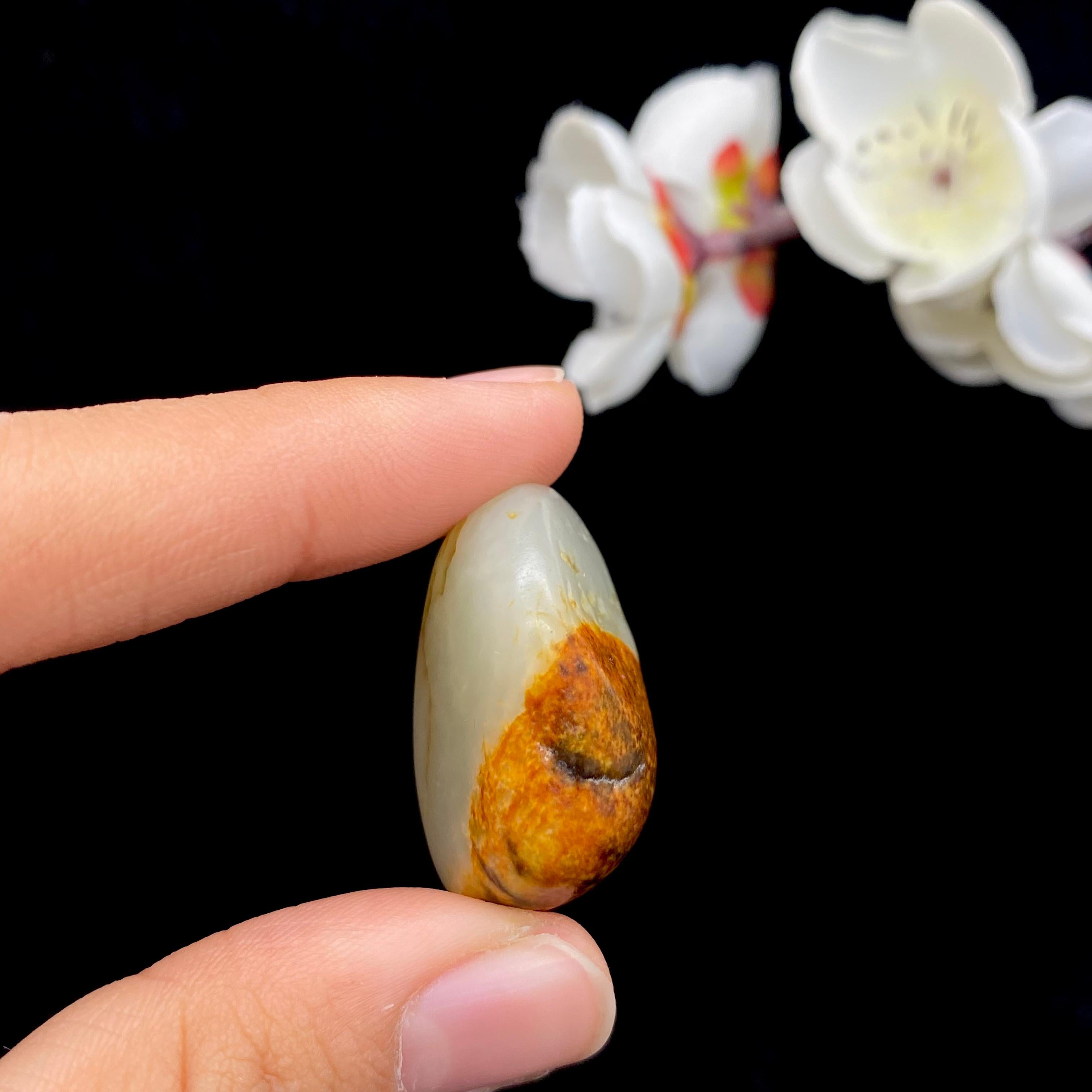 【超值推荐】和田玉聚黄皮籽料吊坠籽（16.3g）
