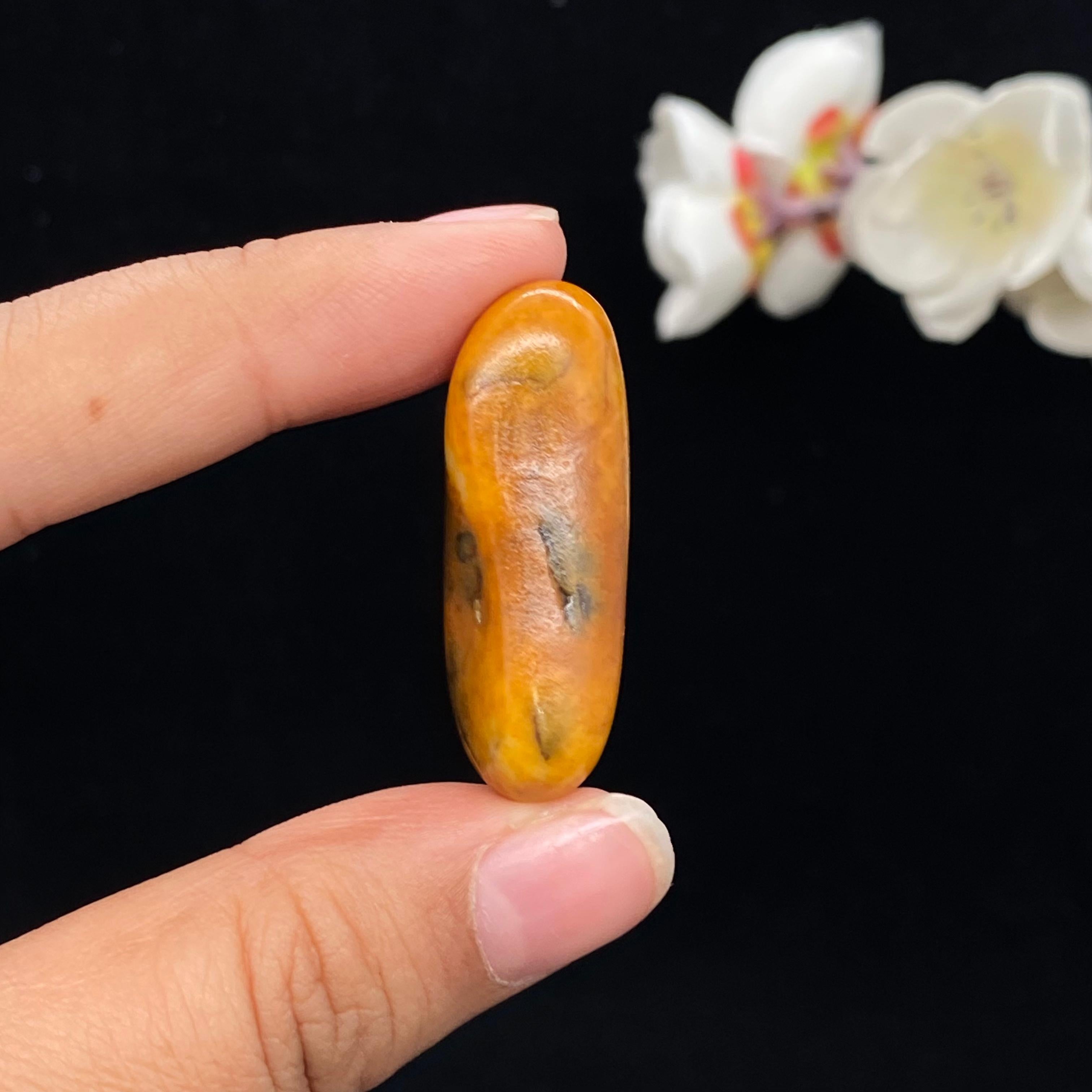 和田玉黄沁皮籽料吊坠籽（14.1g）