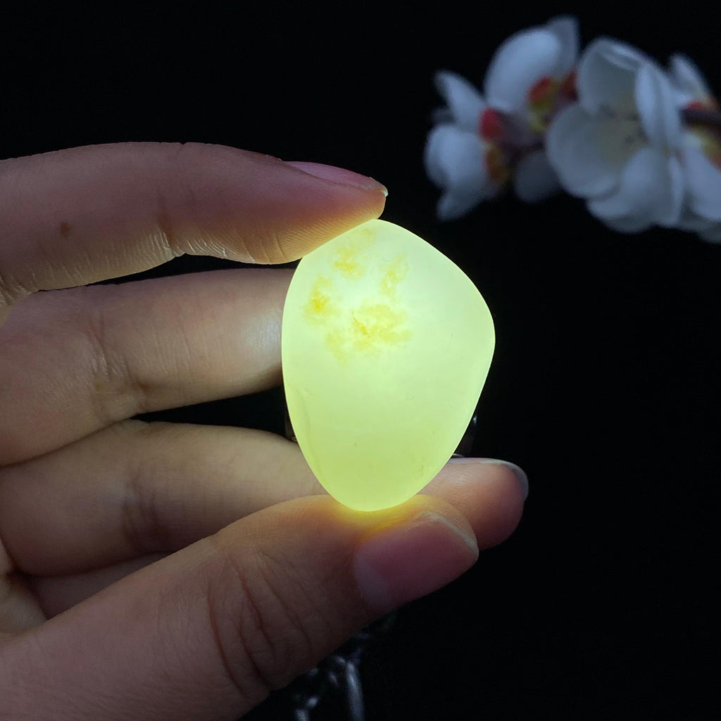 和田玉黄皮籽料挂件（18.9g）