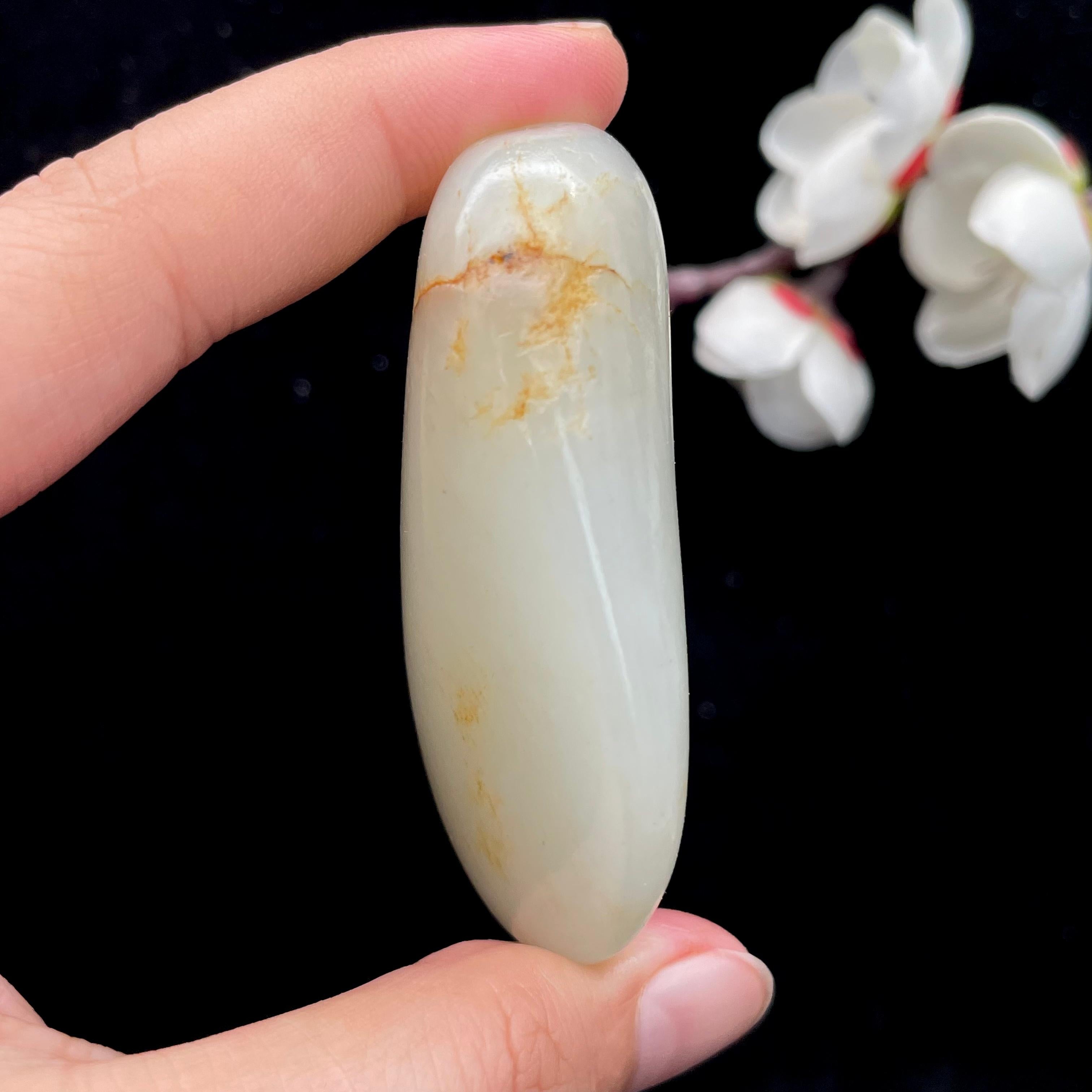 和田玉白玉带洒金皮籽料手把件（84.4g）