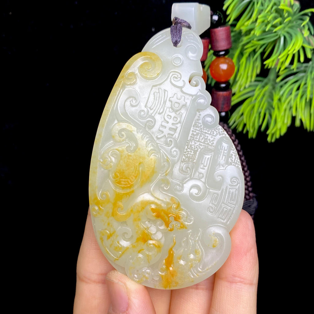 和田玉籽料仿古龙牌（97.0g）