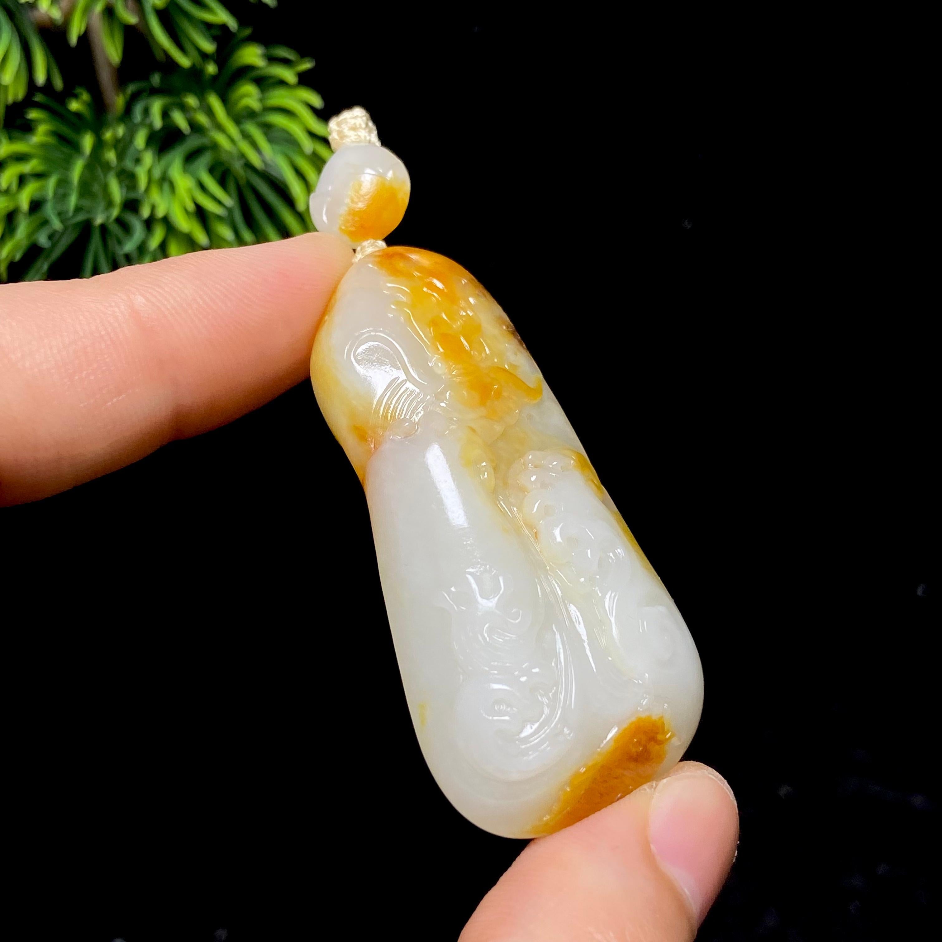 和田玉籽料龙行天下（26.8g）
