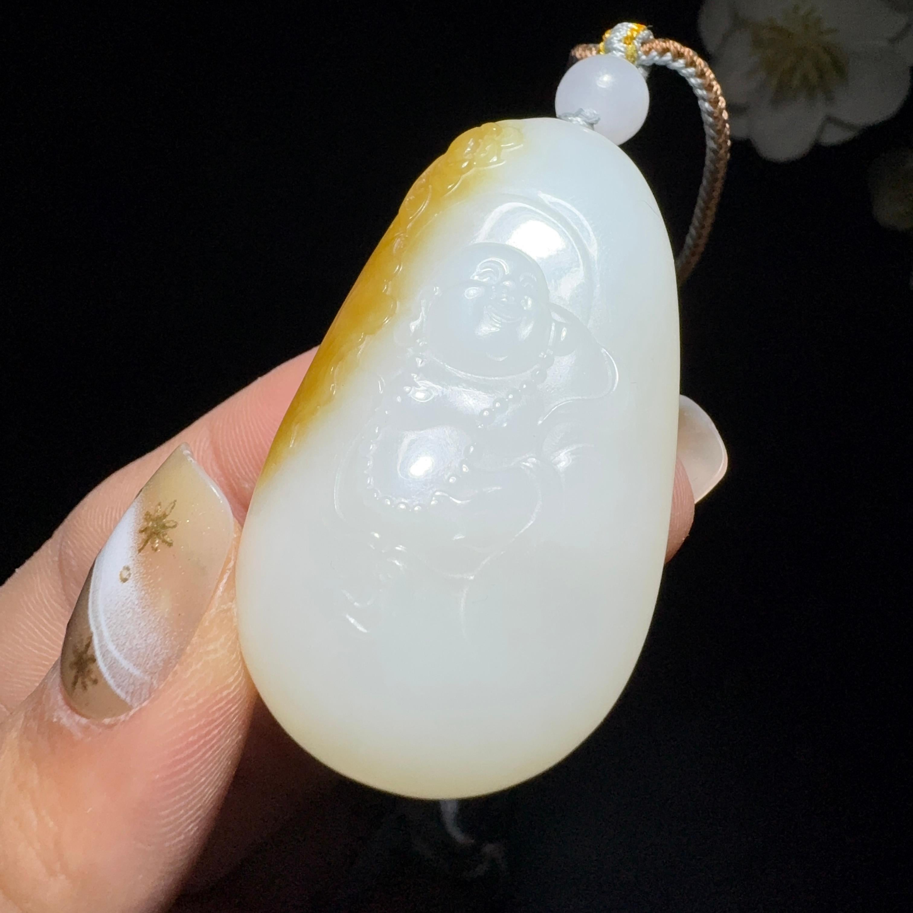 精品特色和田玉糖白挂件佛公（36.7g）