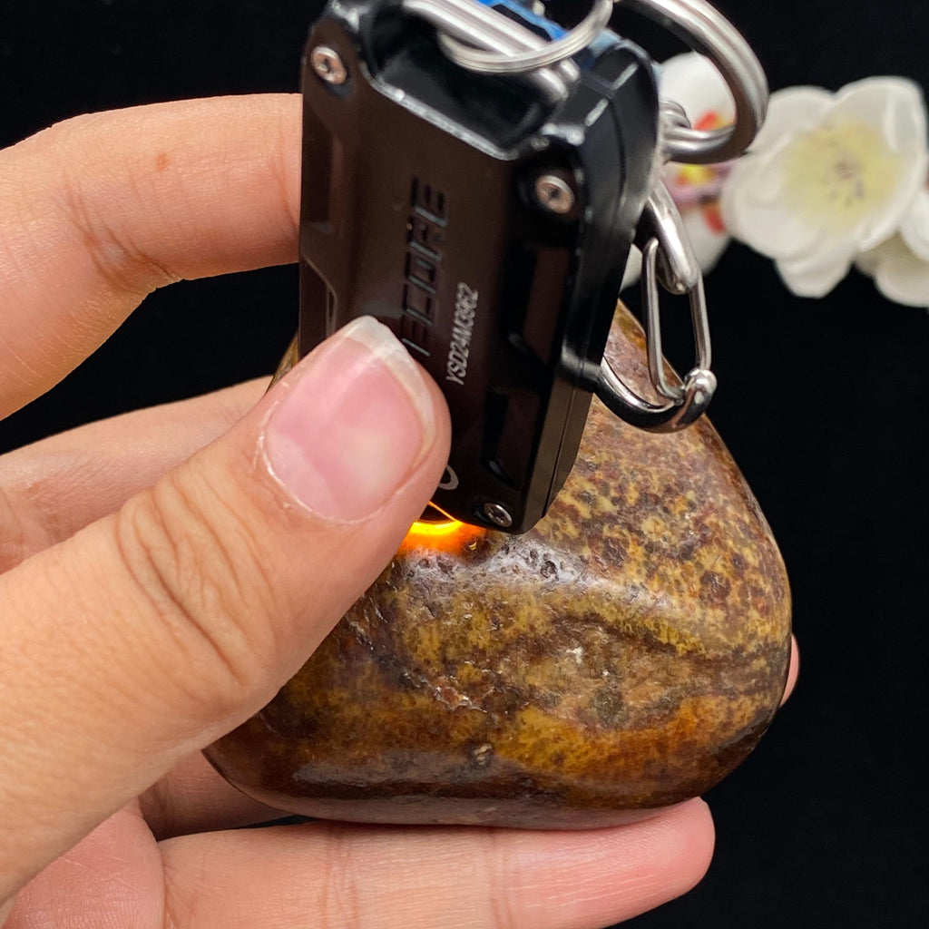 和田玉黄沁皮籽料手把件（218.8g）