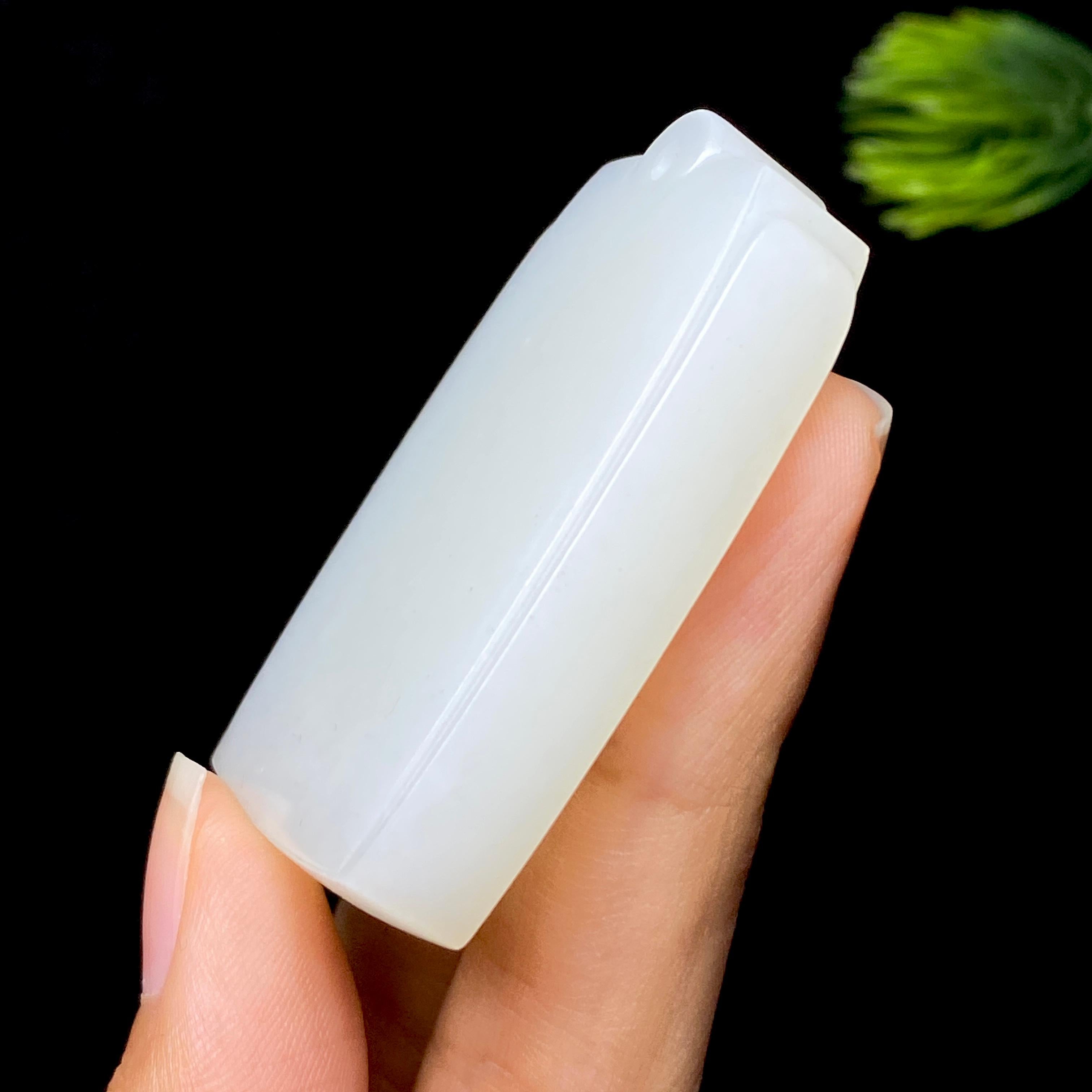 和田玉白玉无事牌（38.9g）