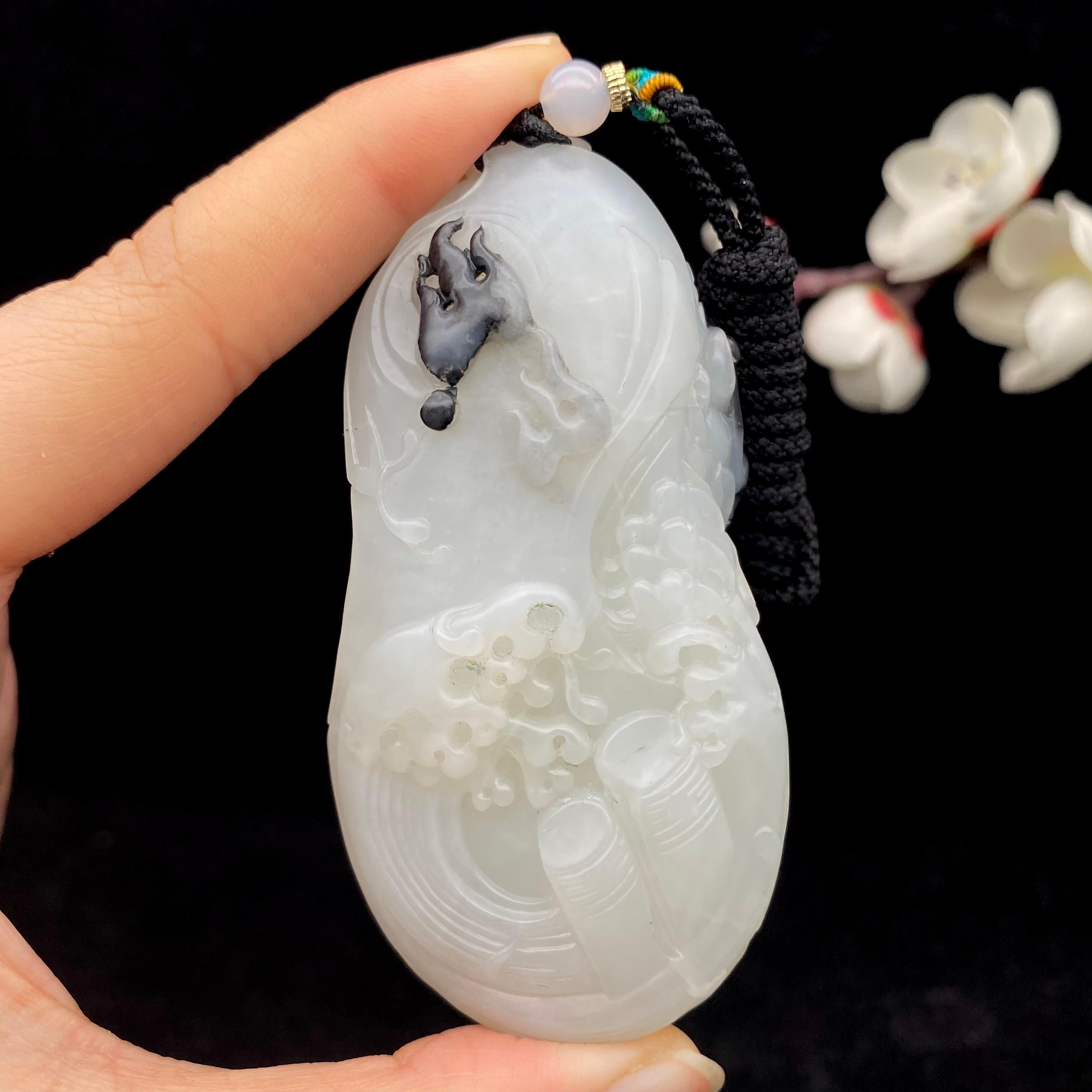 和田玉青玉籽料【龙】手把件（103.2g）