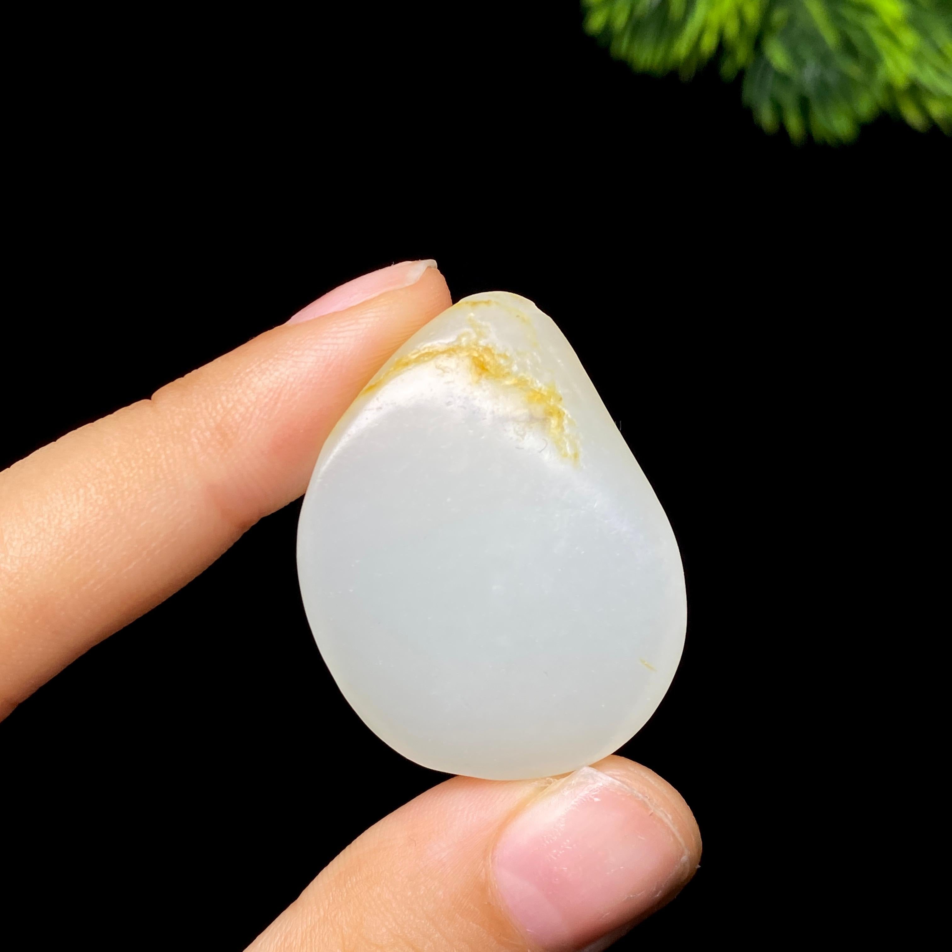 和田玉籽料佛公（16.1g）