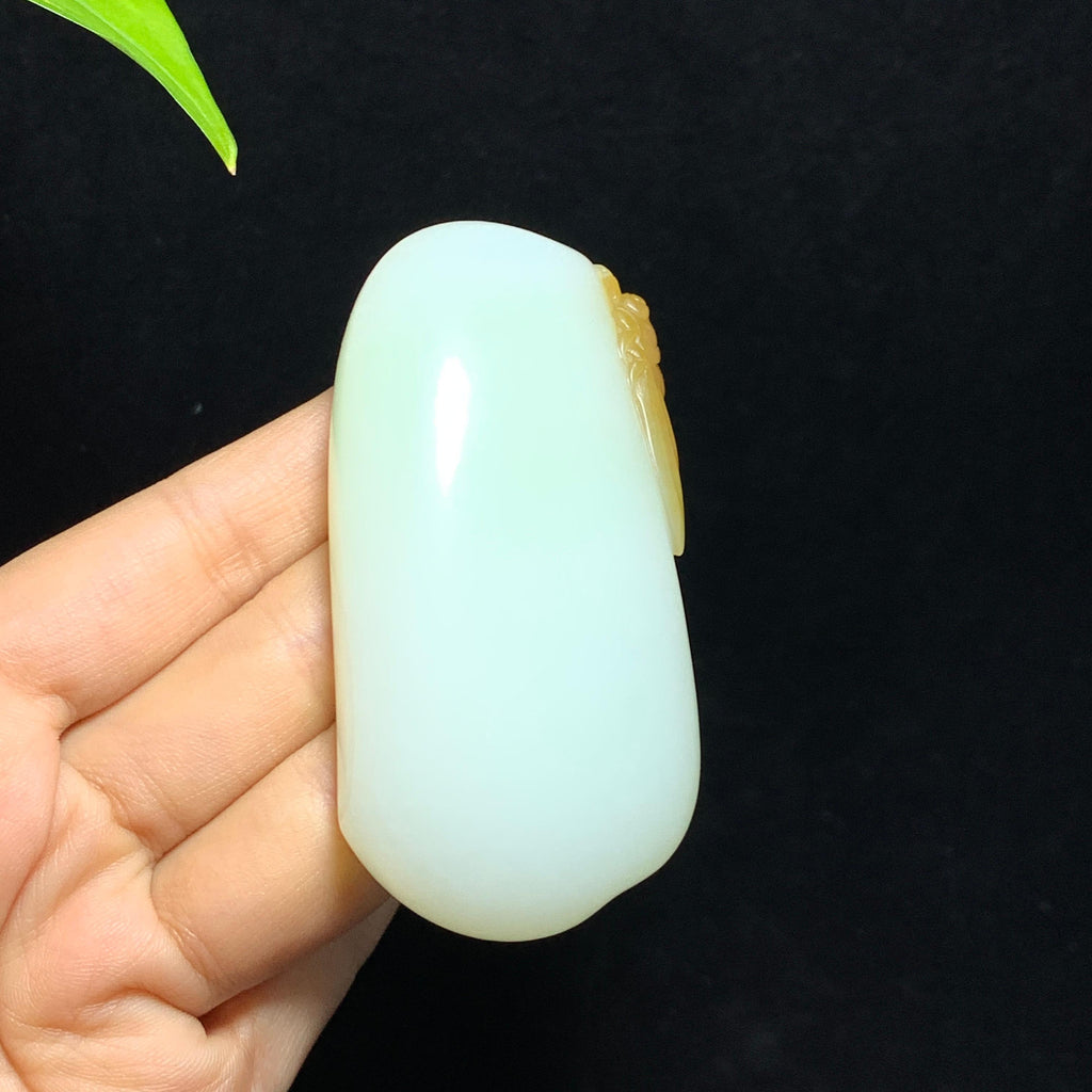 糖白玉一鸣惊人手把件（106.4g）