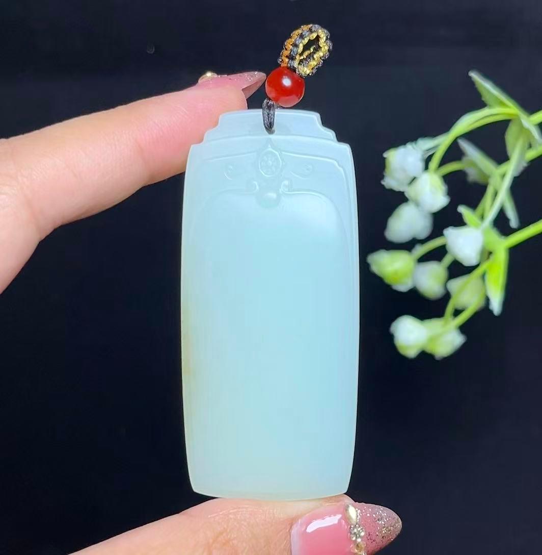 和田玉糖白平安无事牌（52.2g）