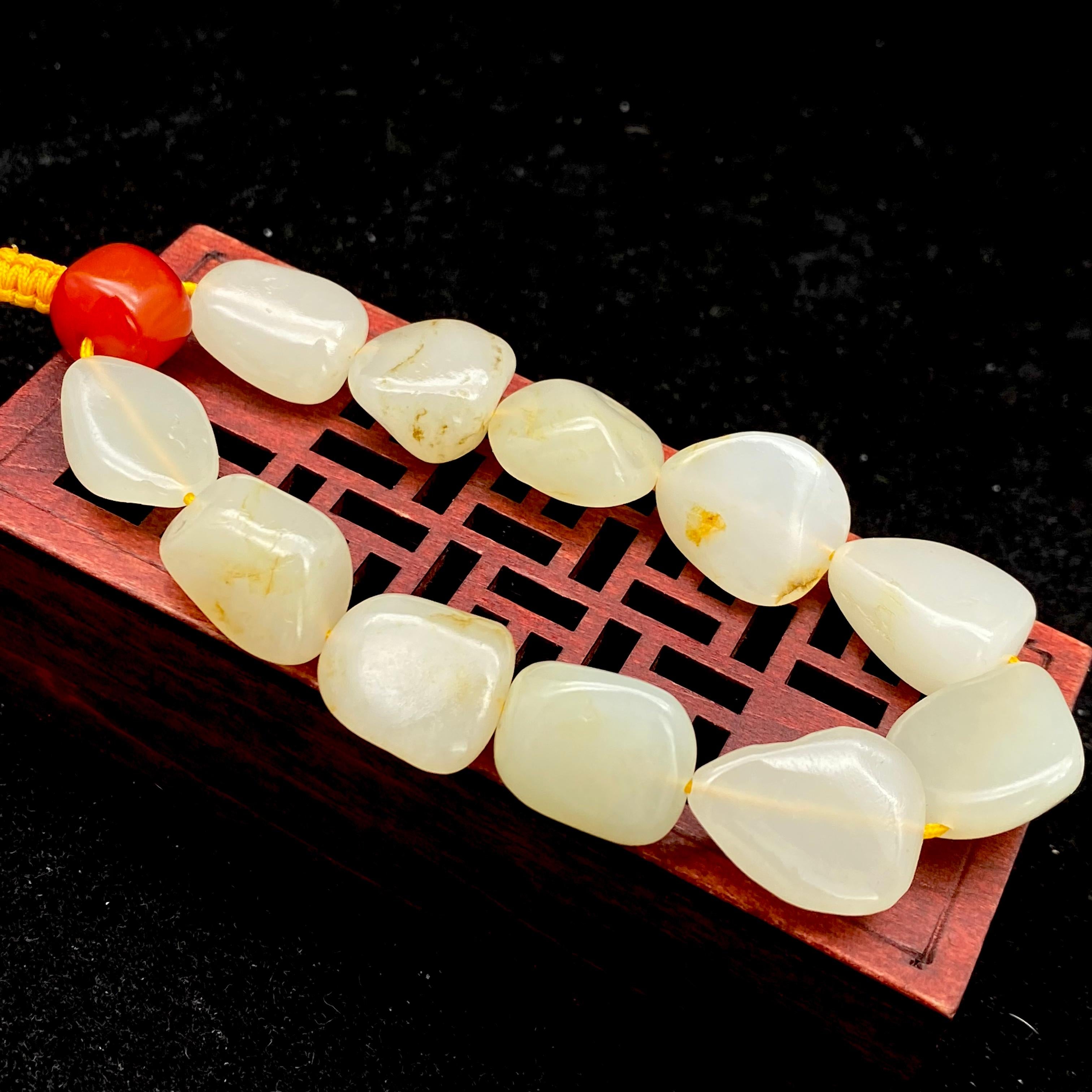 和田玉洒金皮【精品手串】（38.6g）