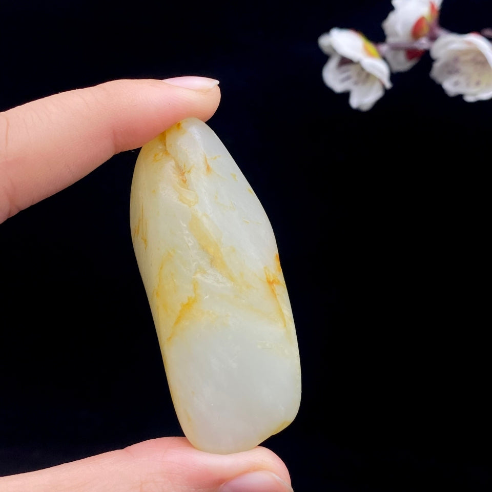 和田玉洒金皮籽料原石（63.4g）