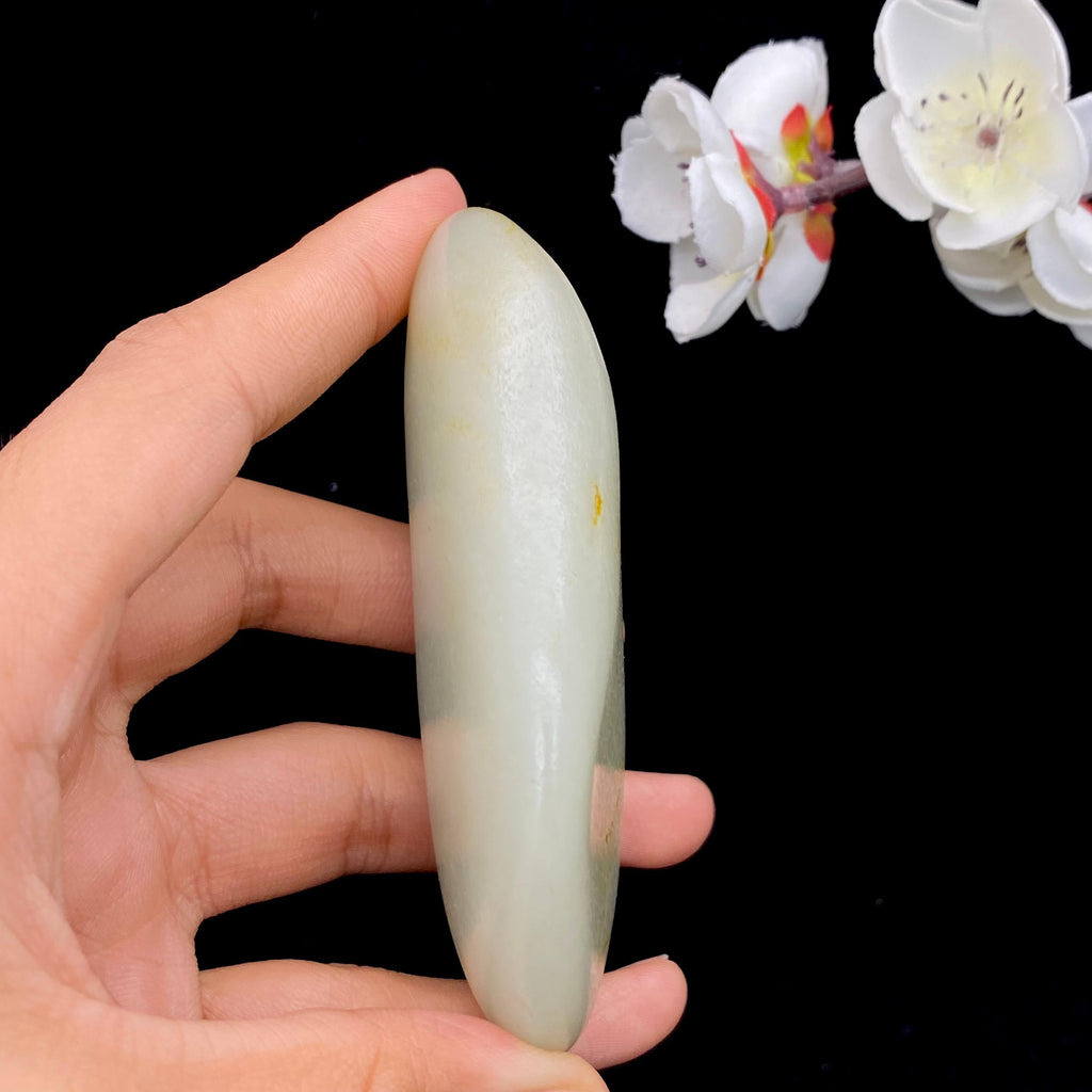 和田玉聚红皮籽料原石（165.9g）