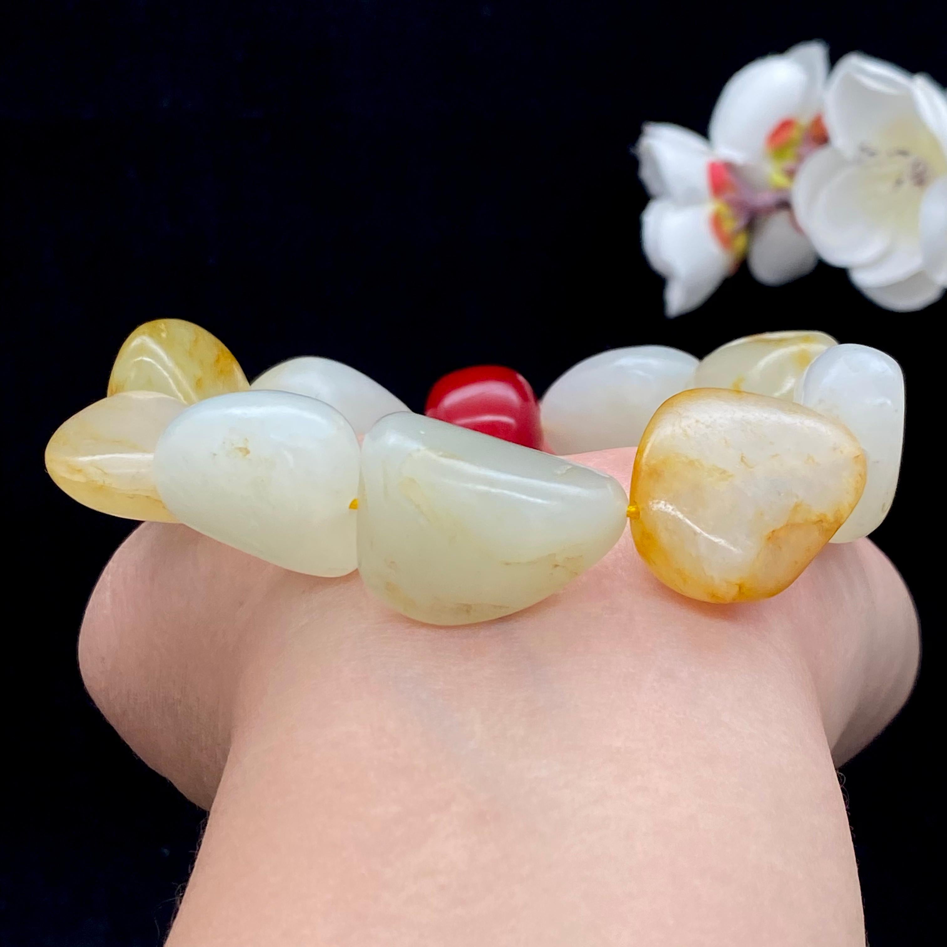 和田玉洒金皮籽料【精品手串】（82.2g）