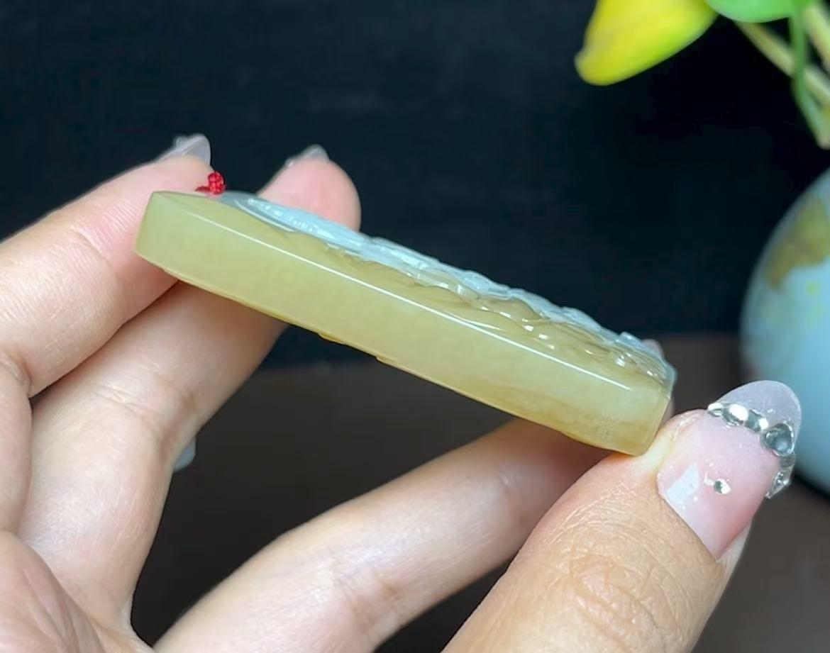 高品质和田玉糖白羊脂玉观音（57.1g）