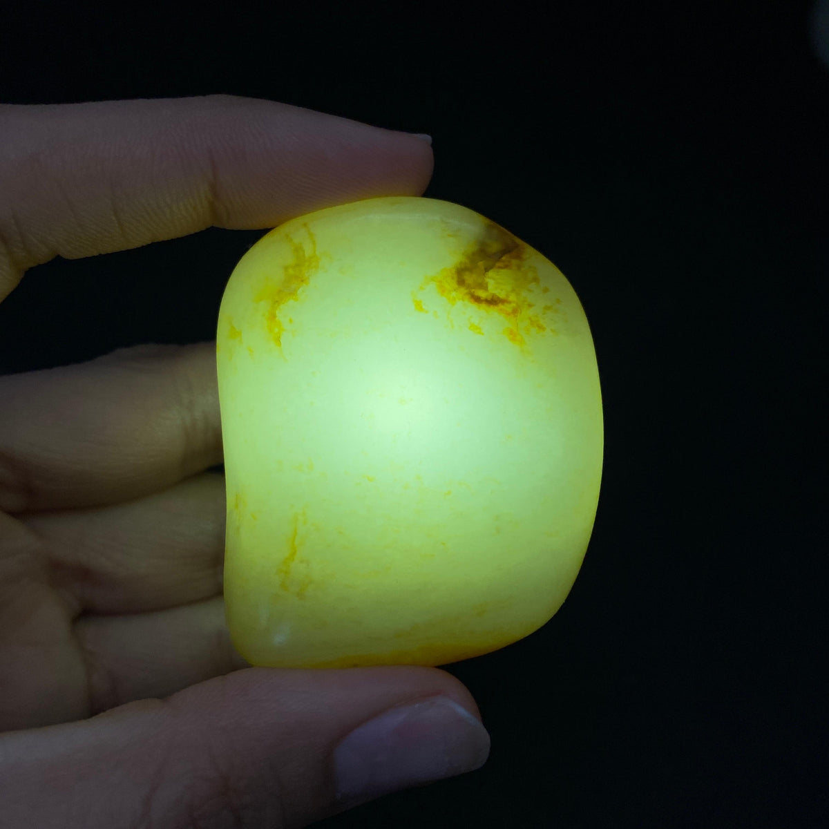 和田玉聚黄皮籽料（65.6g）
